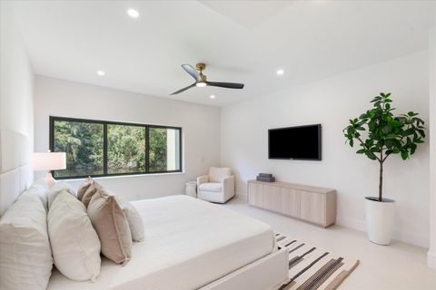 Tiny photo for 911 Mockingbird Lane, Plantation, FL 33324 (MLS # B26007505)