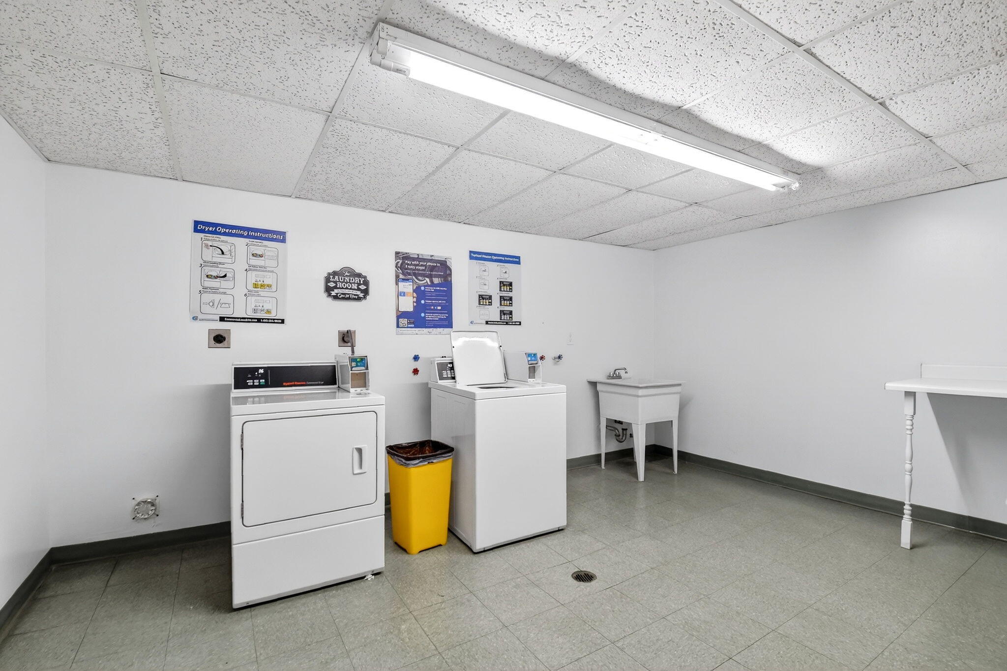 LE CHATEAU ROYAL CONDO - Residential