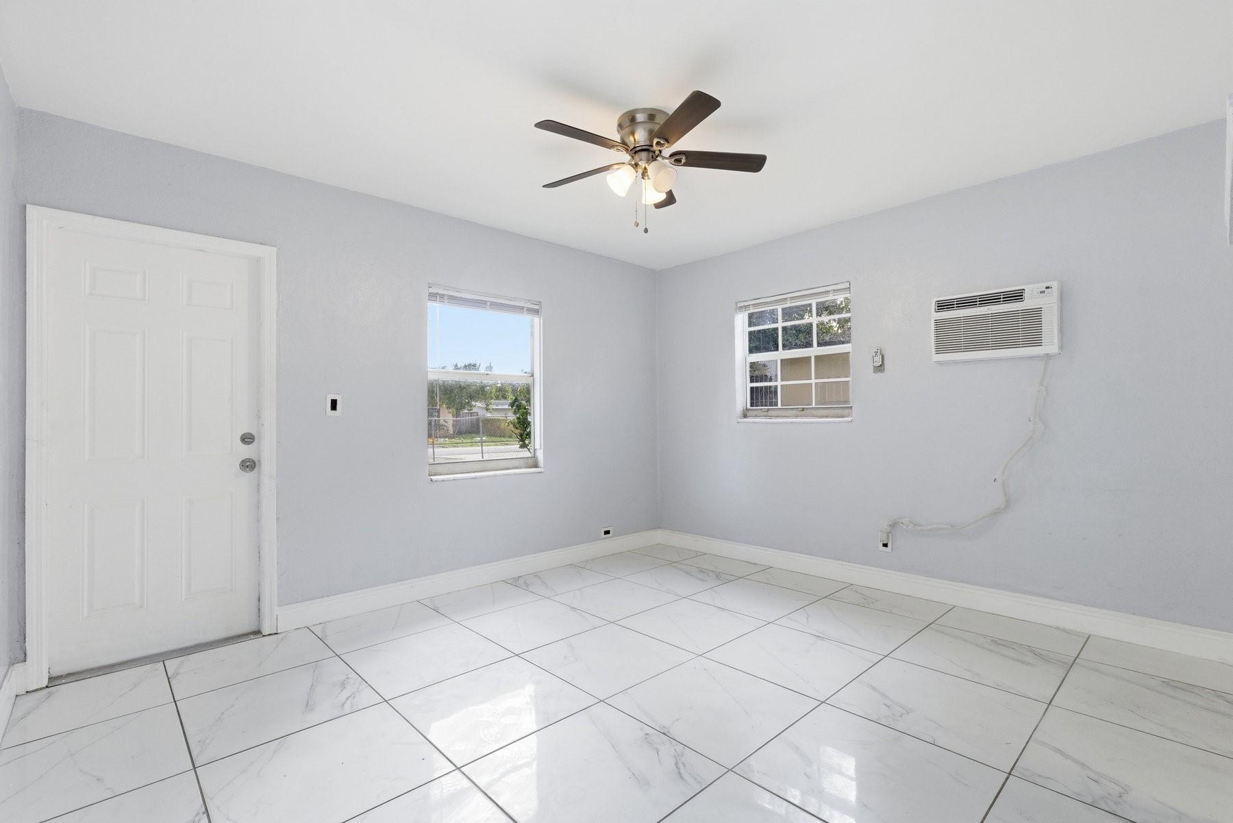 Palm View - Residential