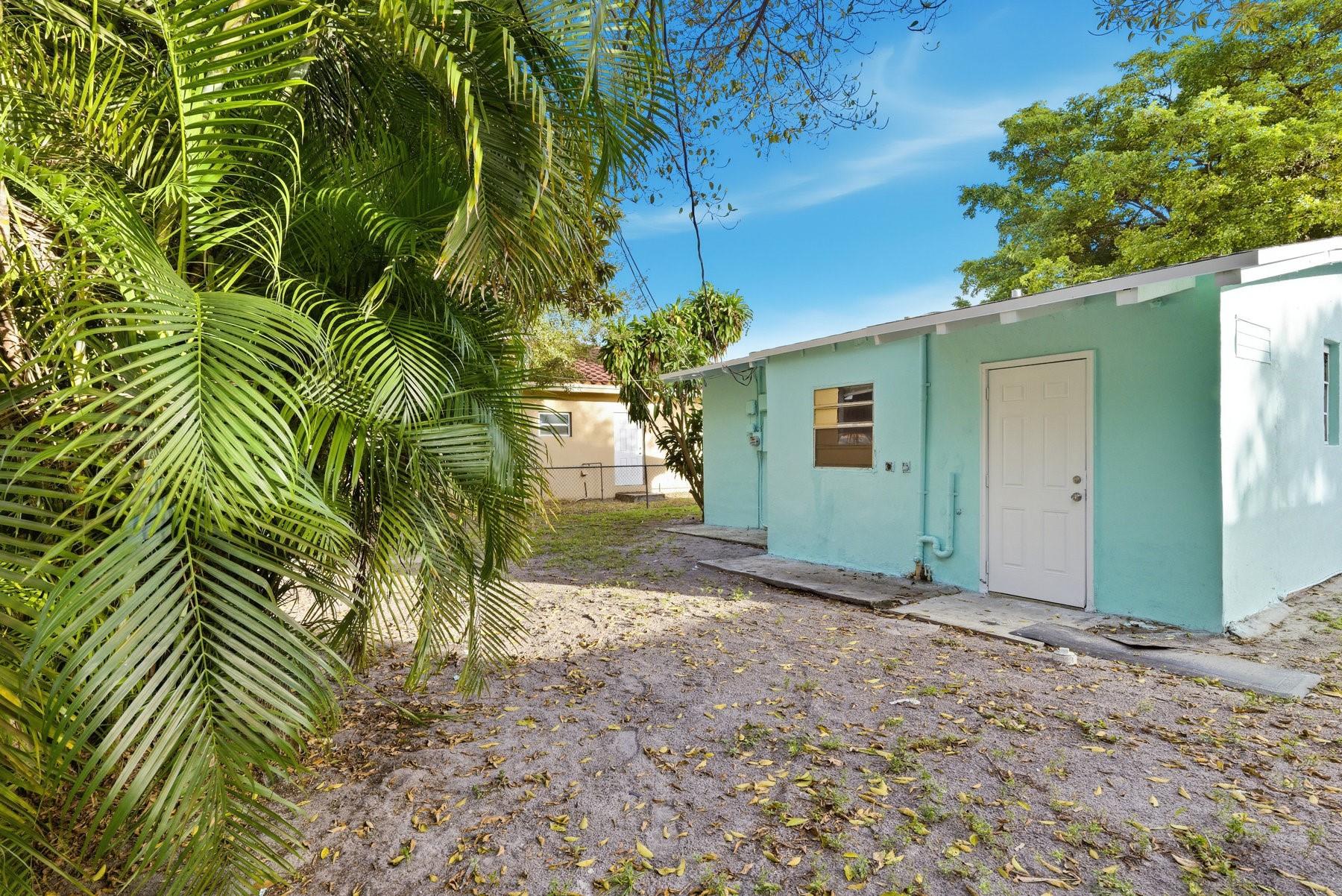 Palm View - Residential