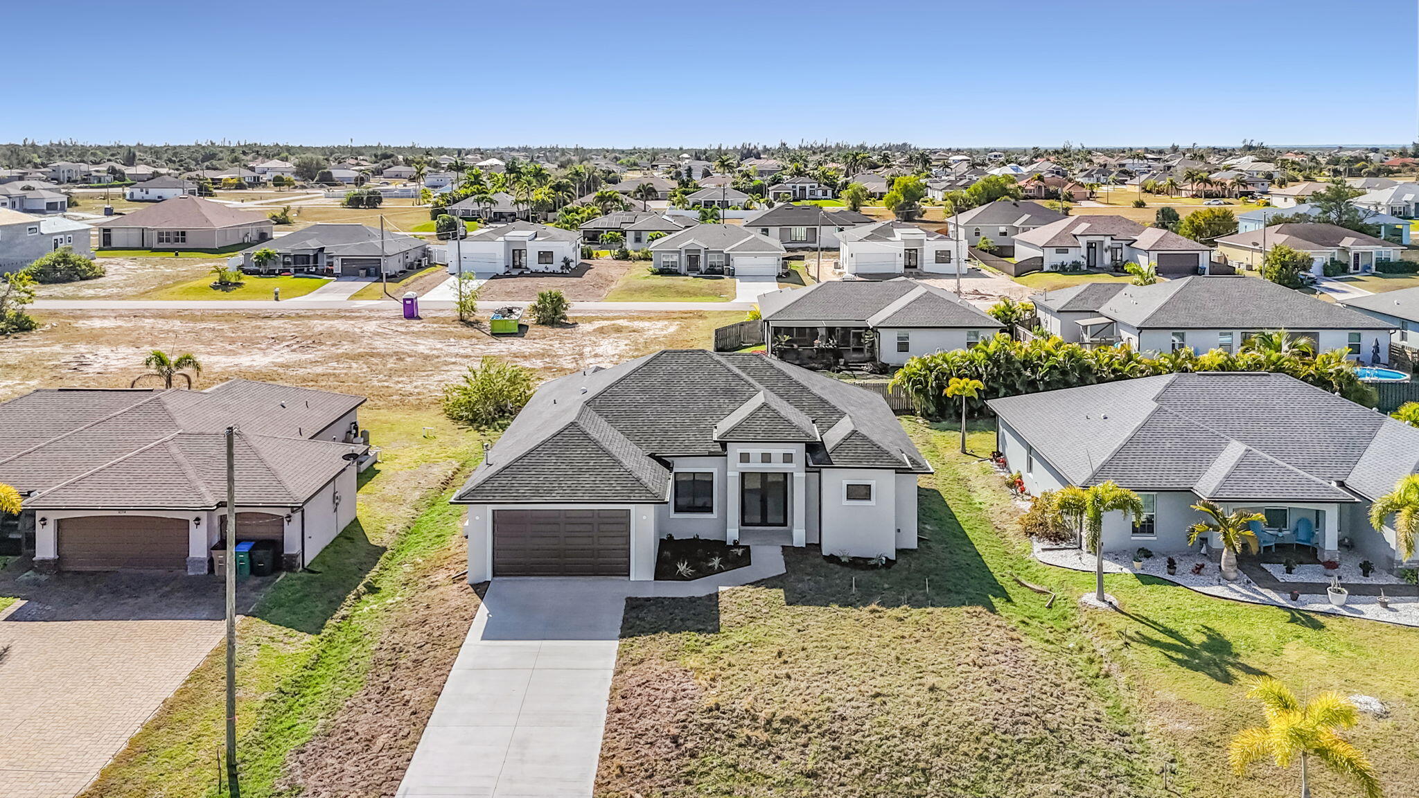 CAPE CORAL - Residential