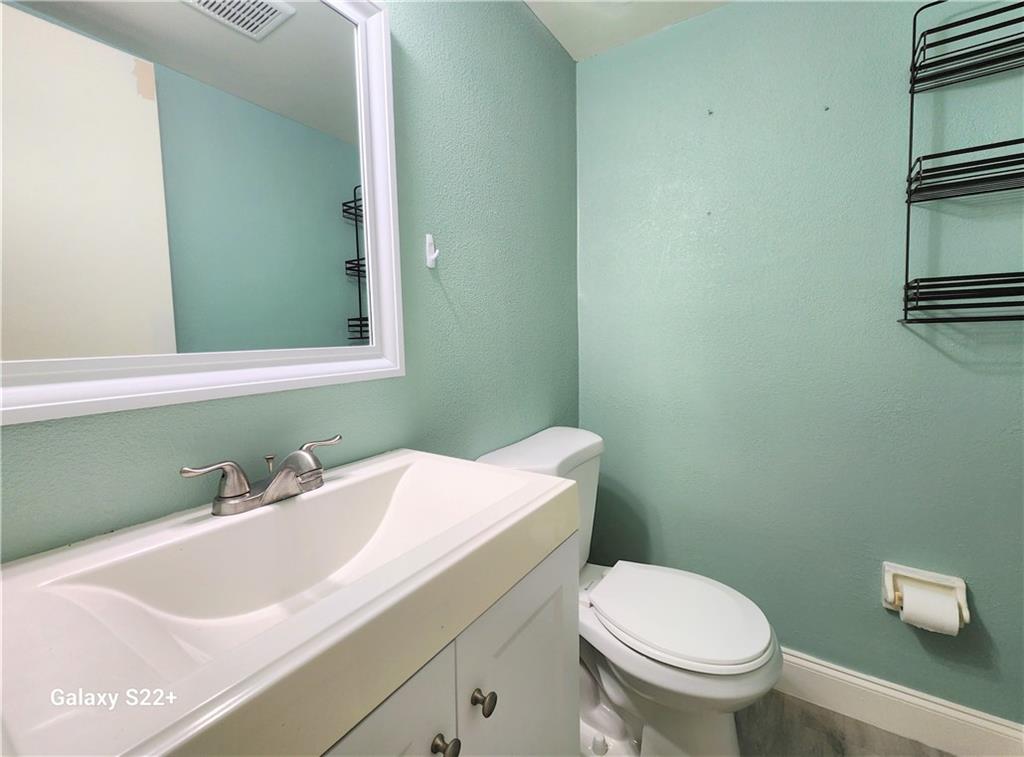 LIGHTHOUSE POINT GARDENS - Residential