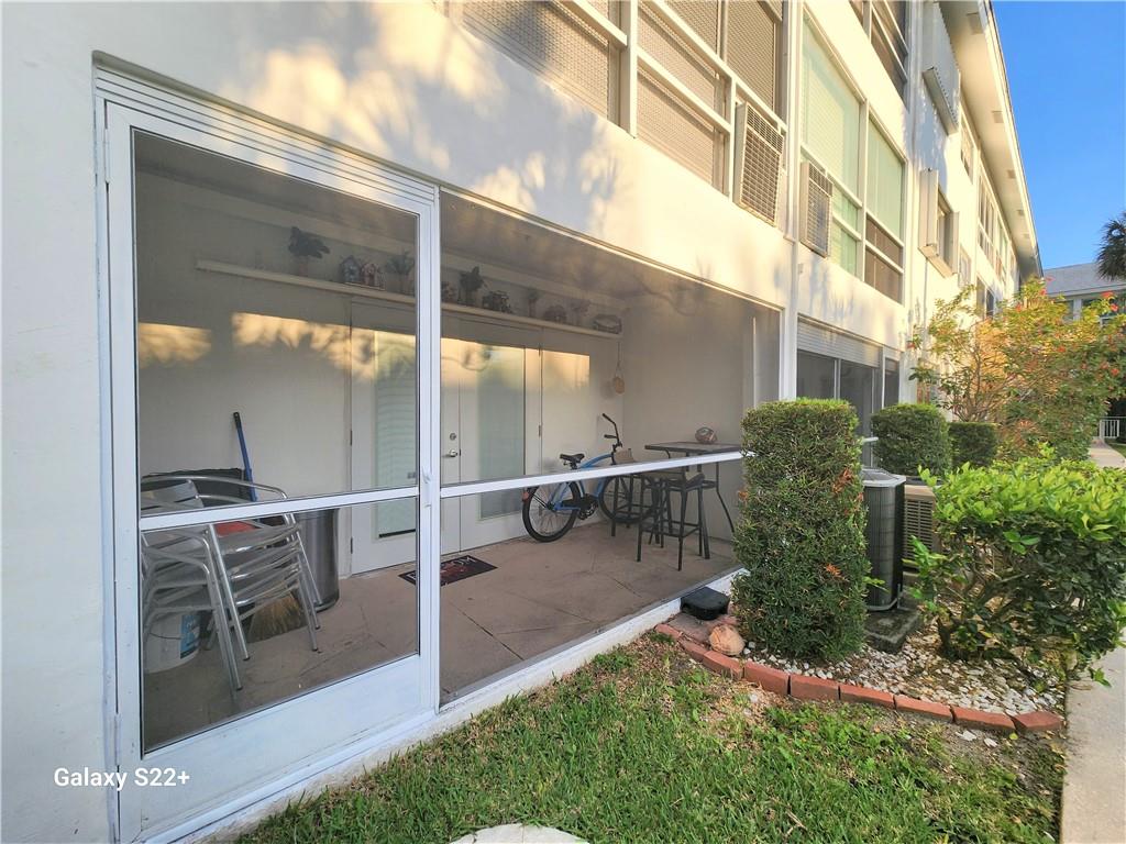 LIGHTHOUSE POINT GARDENS - Residential