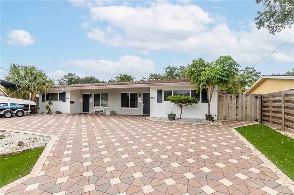 Photo of 922 Orange Isle, Fort Lauderdale, FL 33315 (MLS # F10343649)