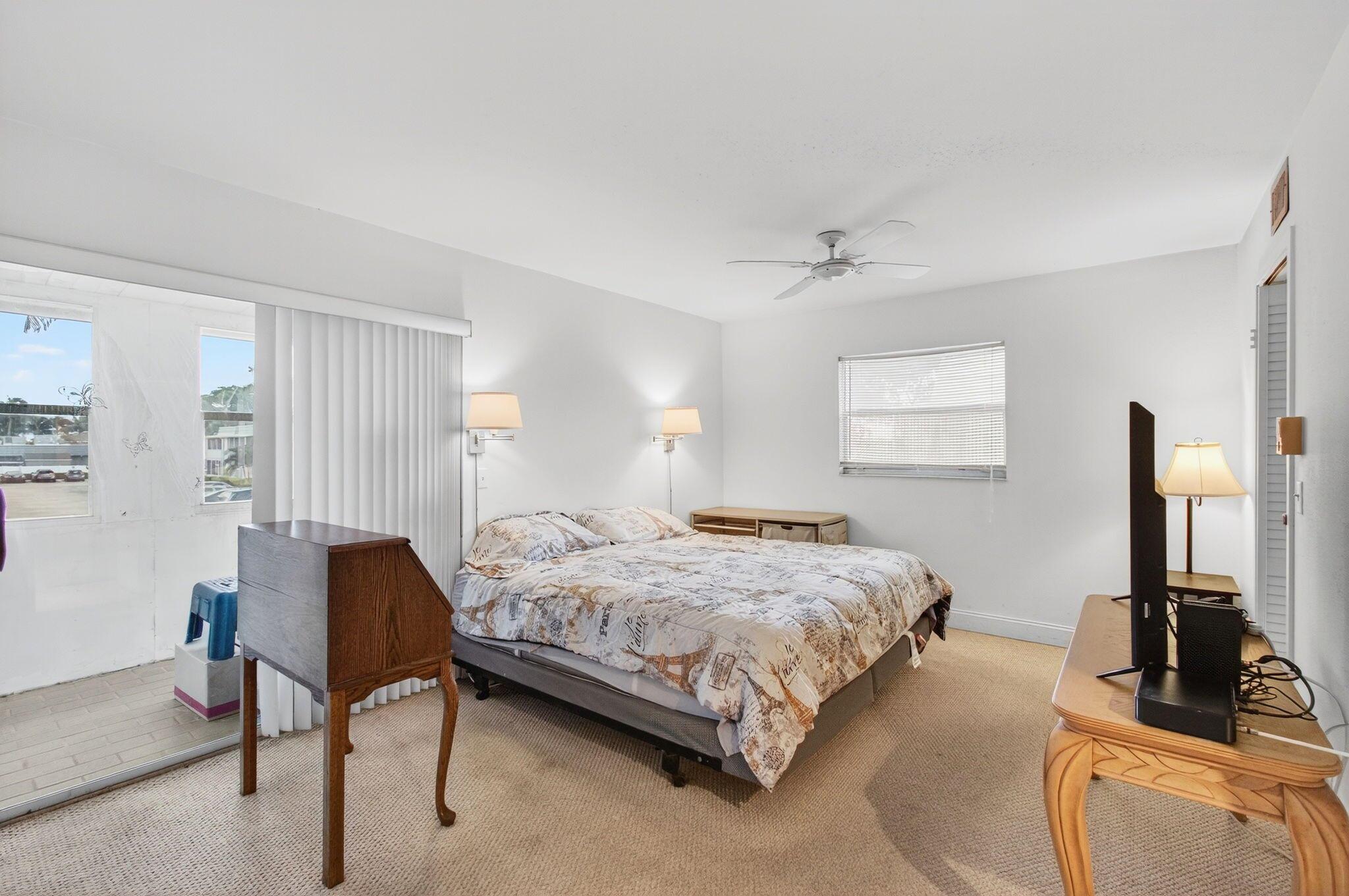 KINGS POINT - Residential