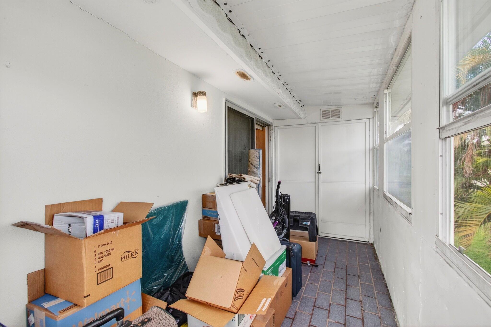 KINGS POINT - Residential