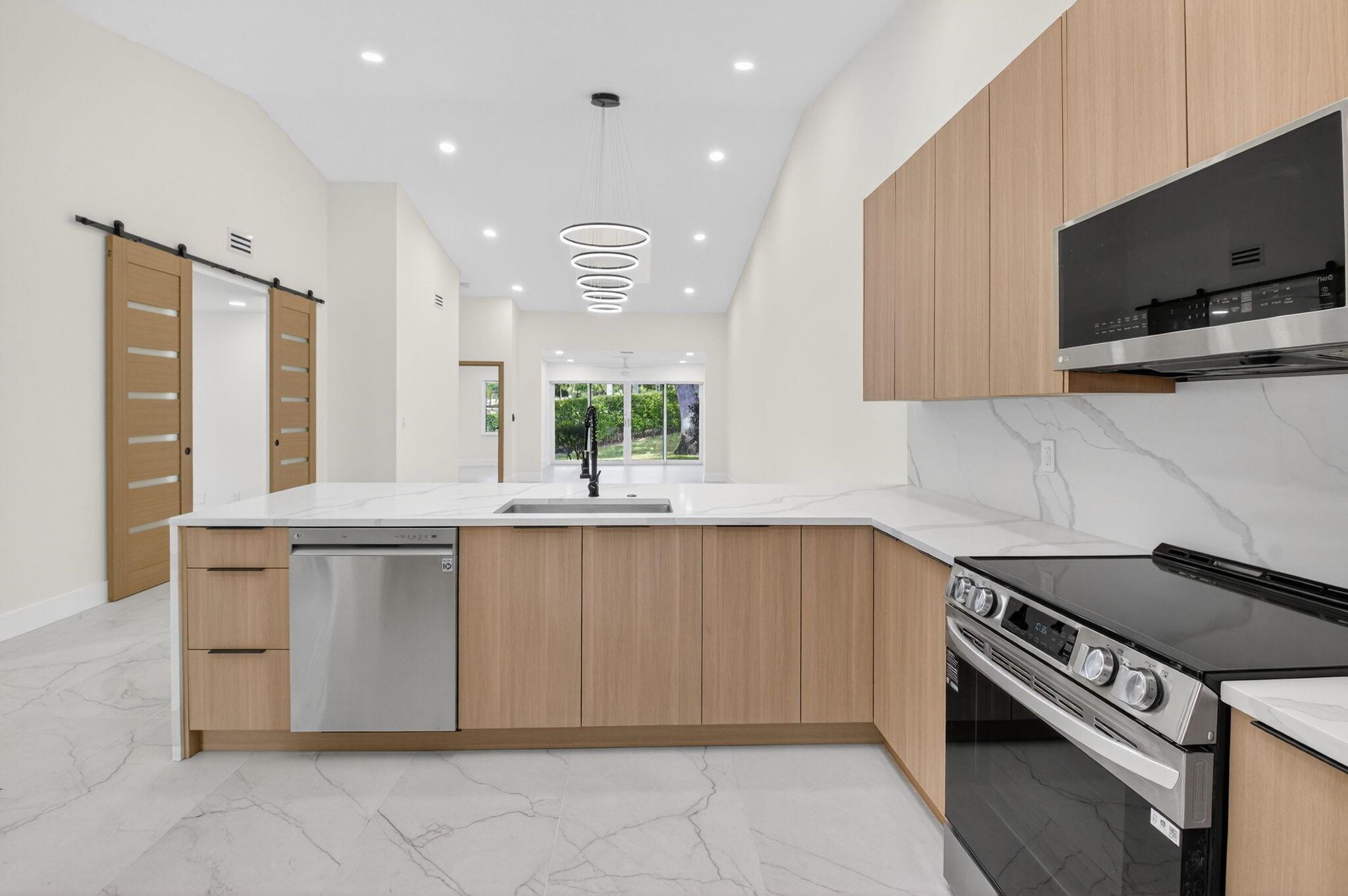 WHISPER WALK SEC E CONDO - Residential