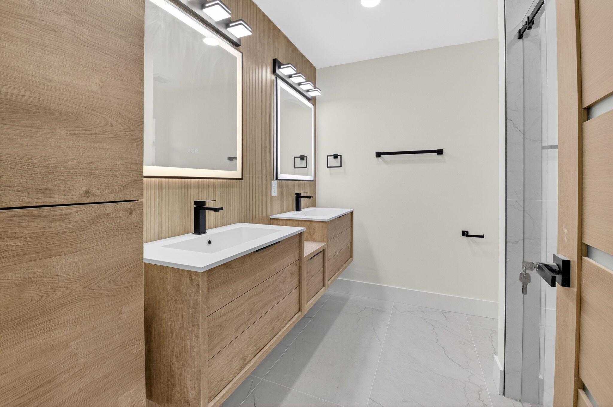 WHISPER WALK SEC E CONDO - Residential