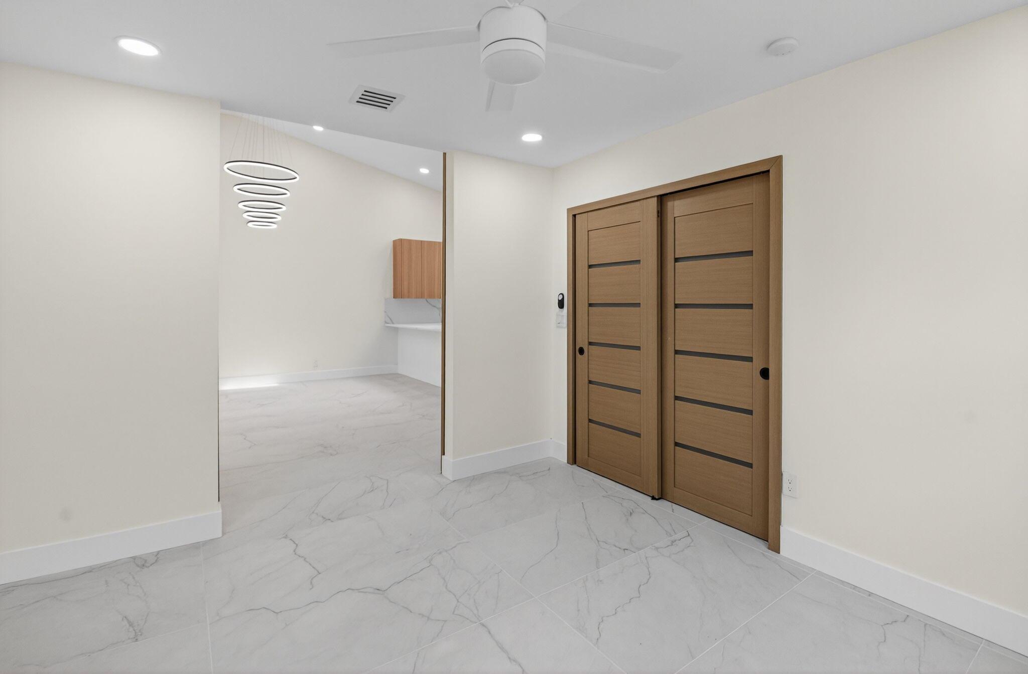 WHISPER WALK SEC E CONDO - Residential