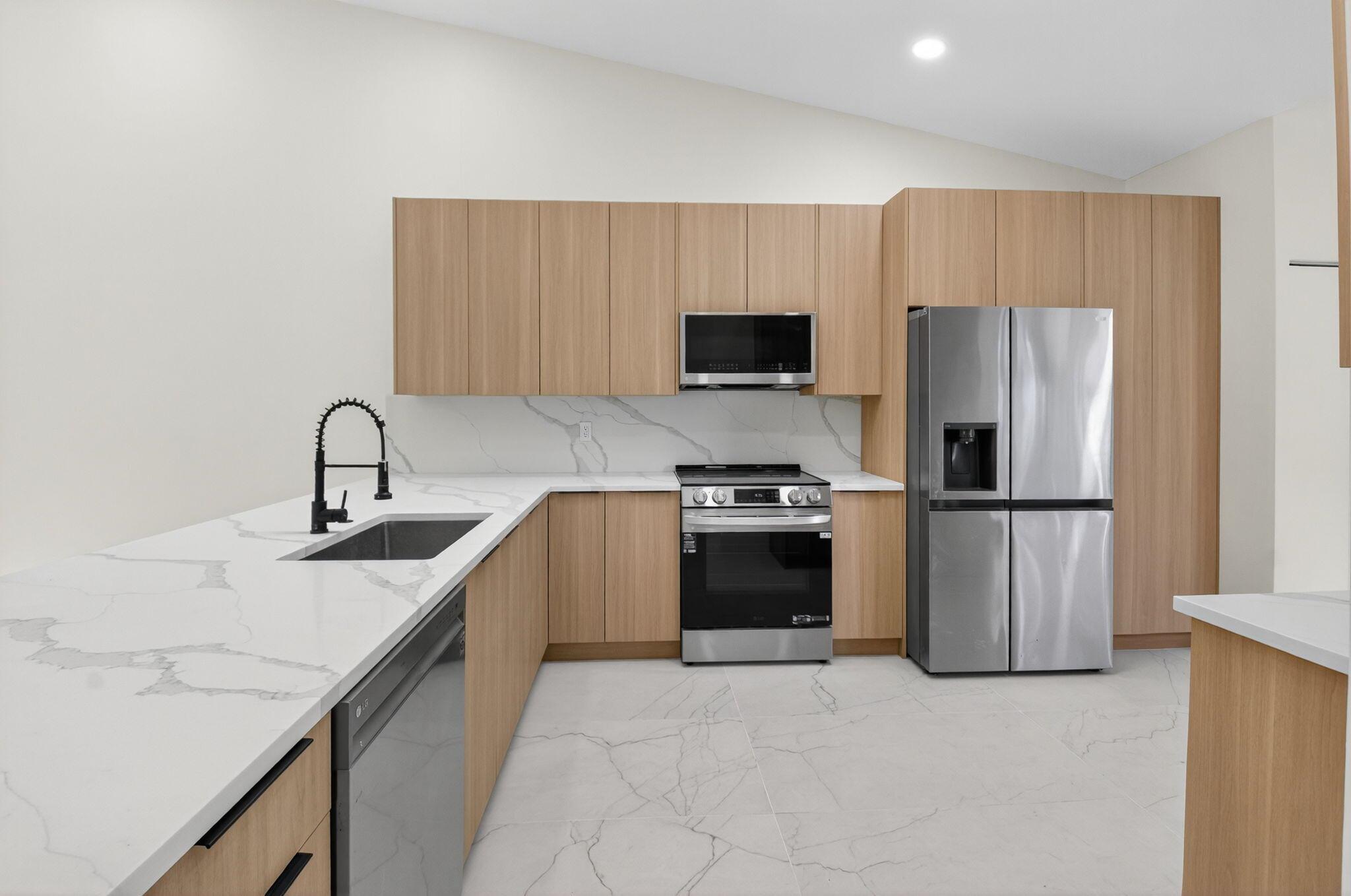 8315 Springlake Drive 8315