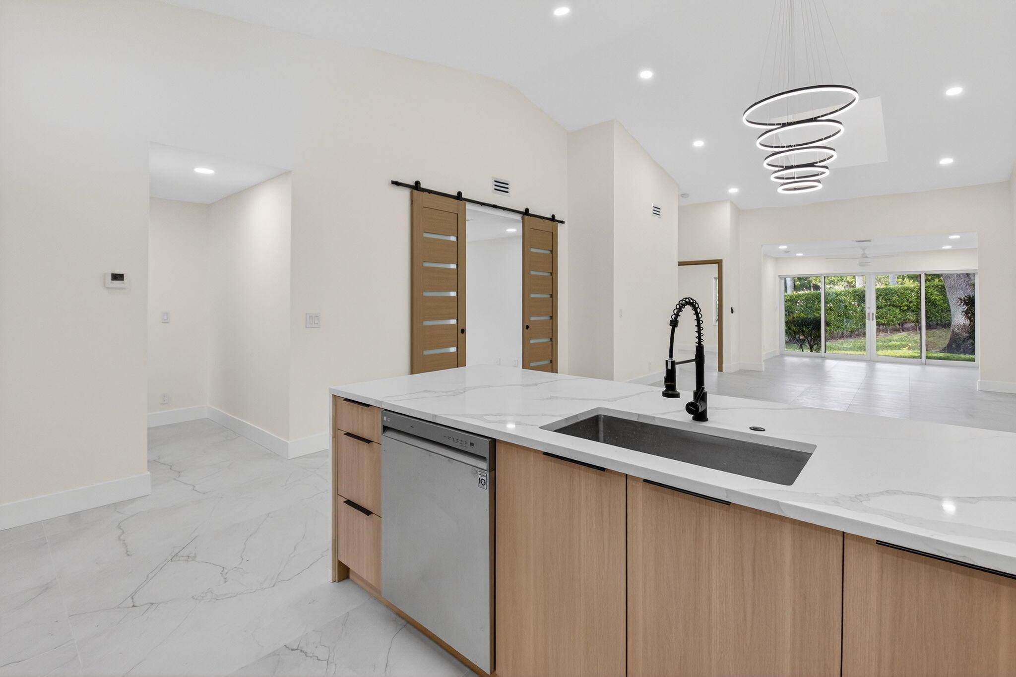 WHISPER WALK SEC E CONDO - Residential