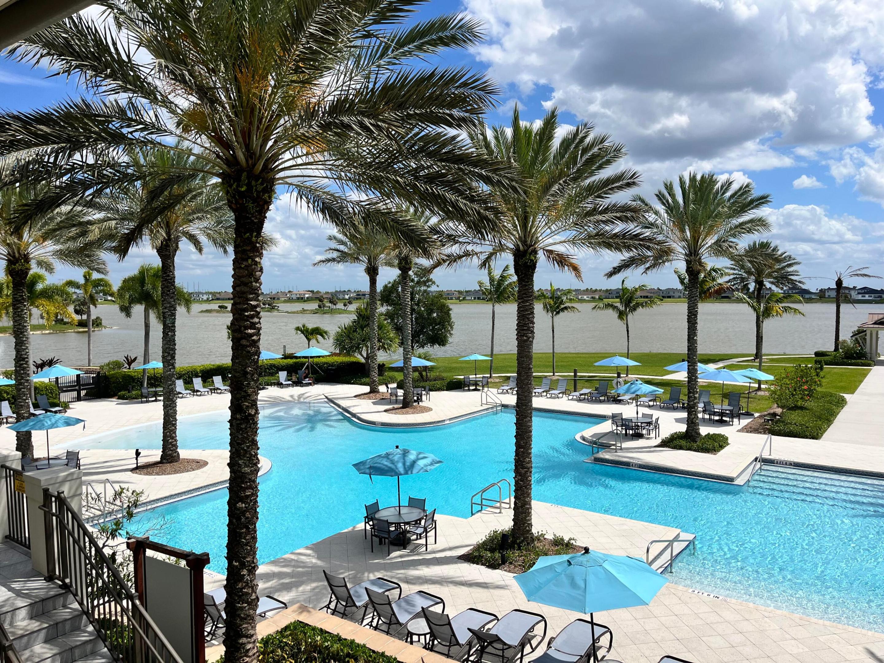 686 Hookline Circle, Loxahatchee, FL, 33470/$949,900 1 686 Hookline Circle