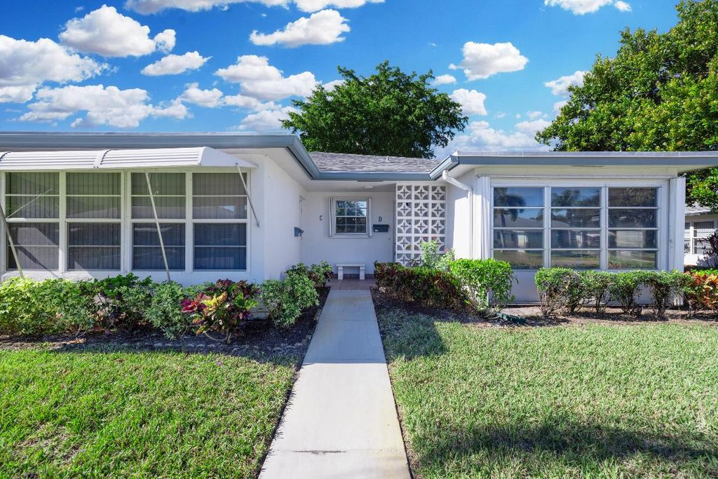 Photo of 1200 S Drive Circle #D, Delray Beach, FL 33445 (MLS # R11151723)