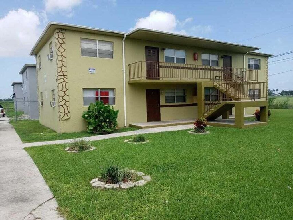 Photo of 429 N Cocoanut Road #5, Pahokee, FL 33476 (MLS # R10994336)