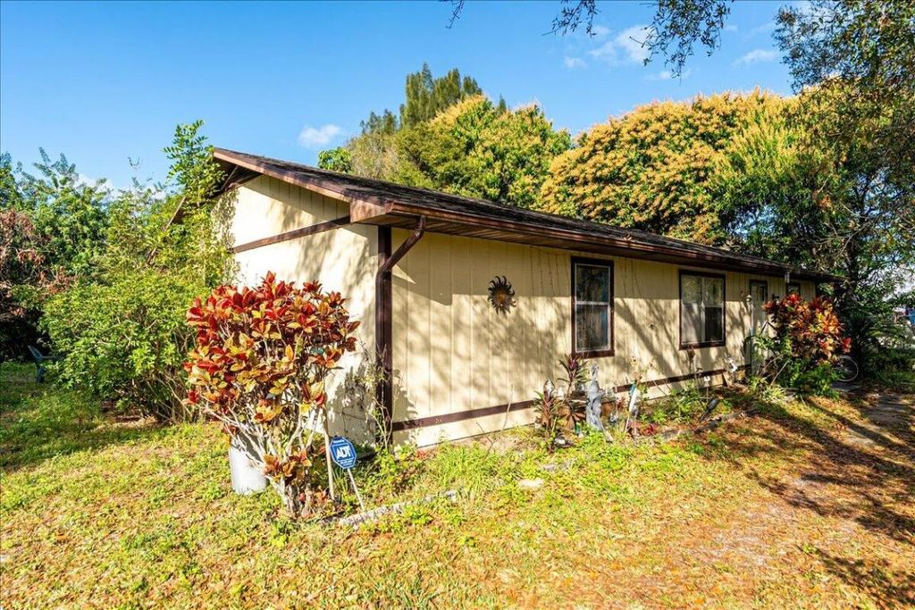 Photo of 2935 Middle Road, Fort Pierce, FL 34981 (MLS # R11149833)