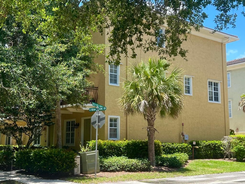 Photo of 103 W Indian Crossing Circle, Jupiter, FL 33458 (MLS # R10993174)