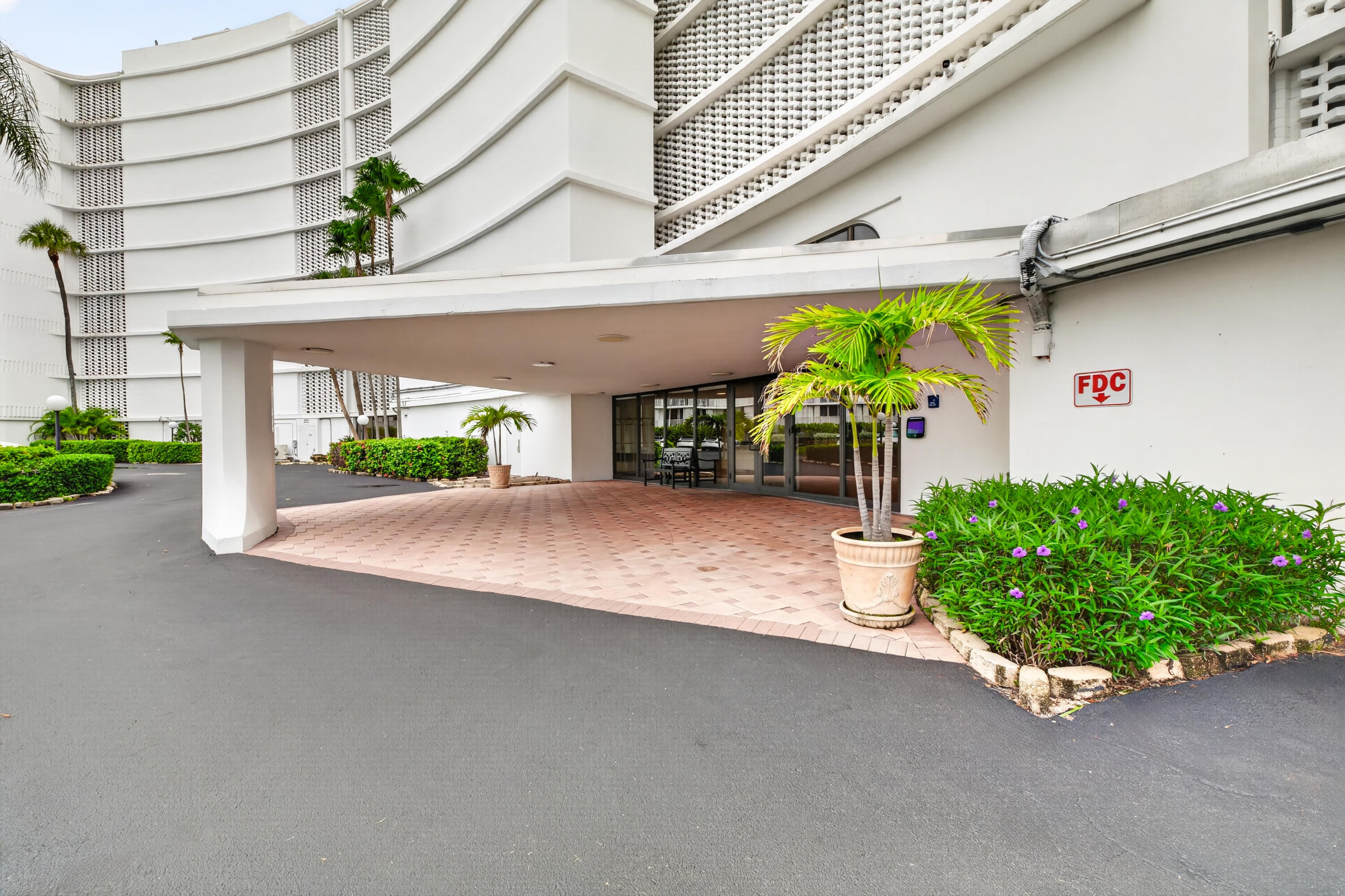 3590 S Ocean Boulevard 807