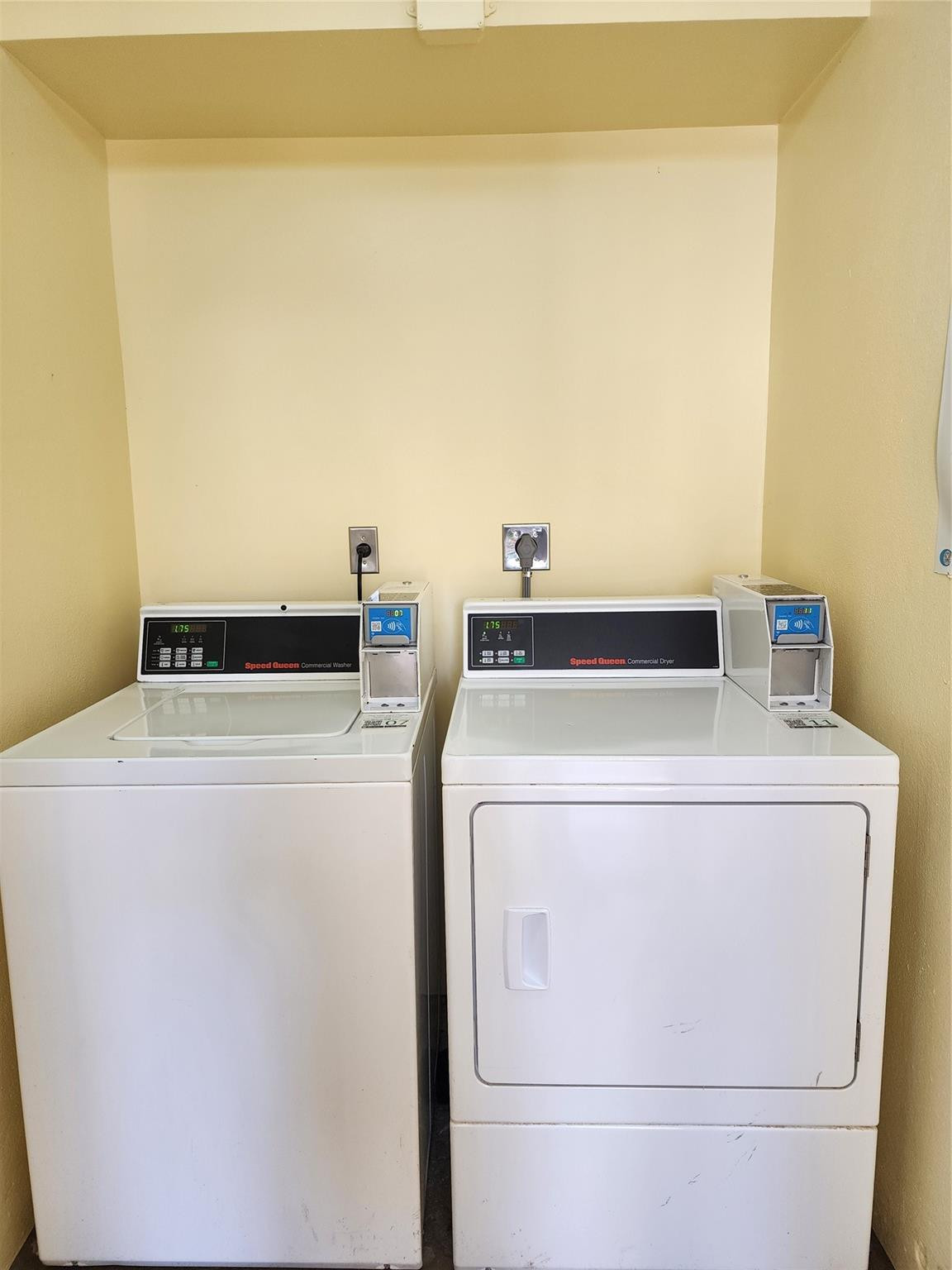 FAIRWAYS OF CORAL SPRINGS - Residential