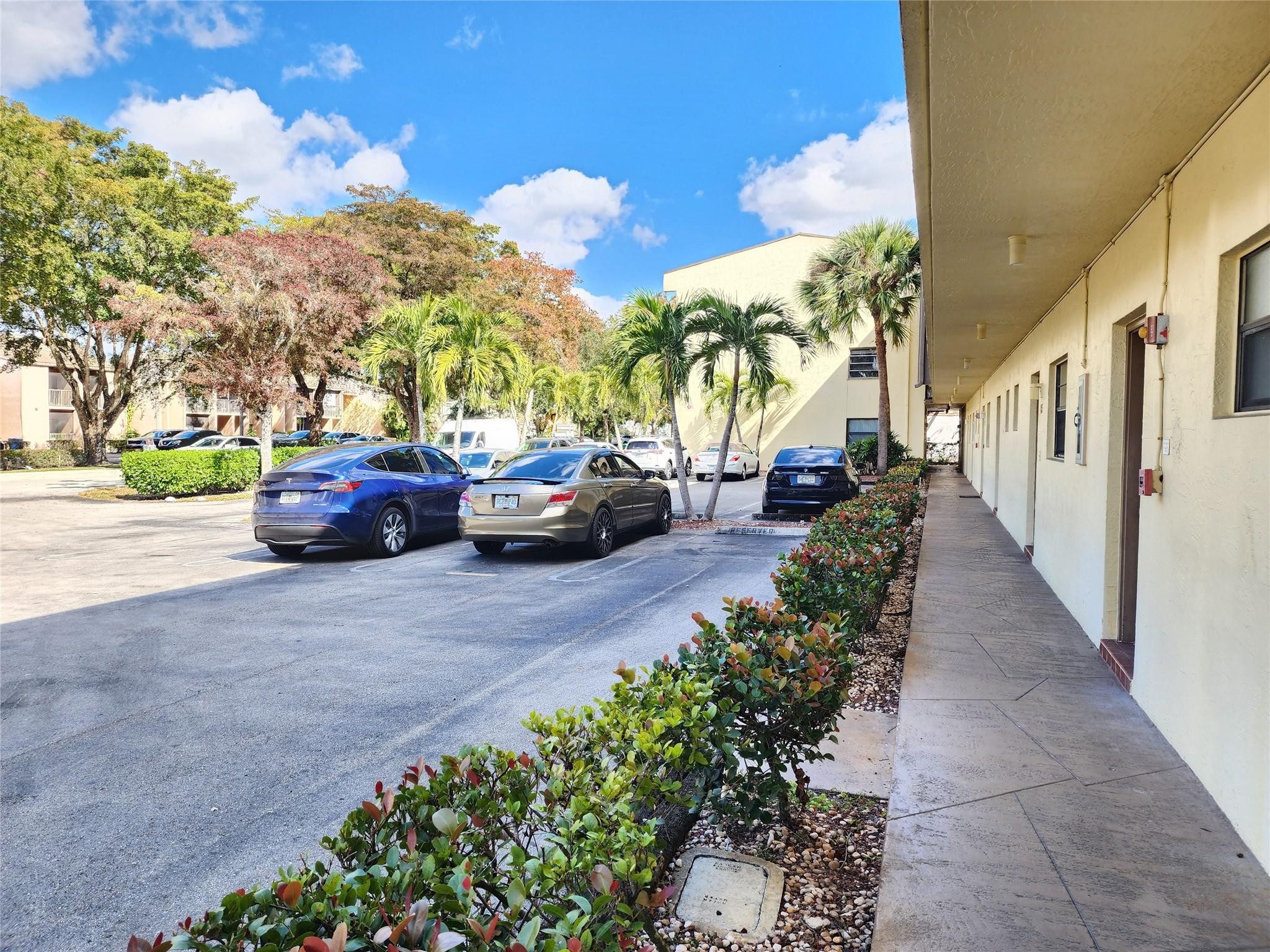FAIRWAYS OF CORAL SPRINGS - Residential