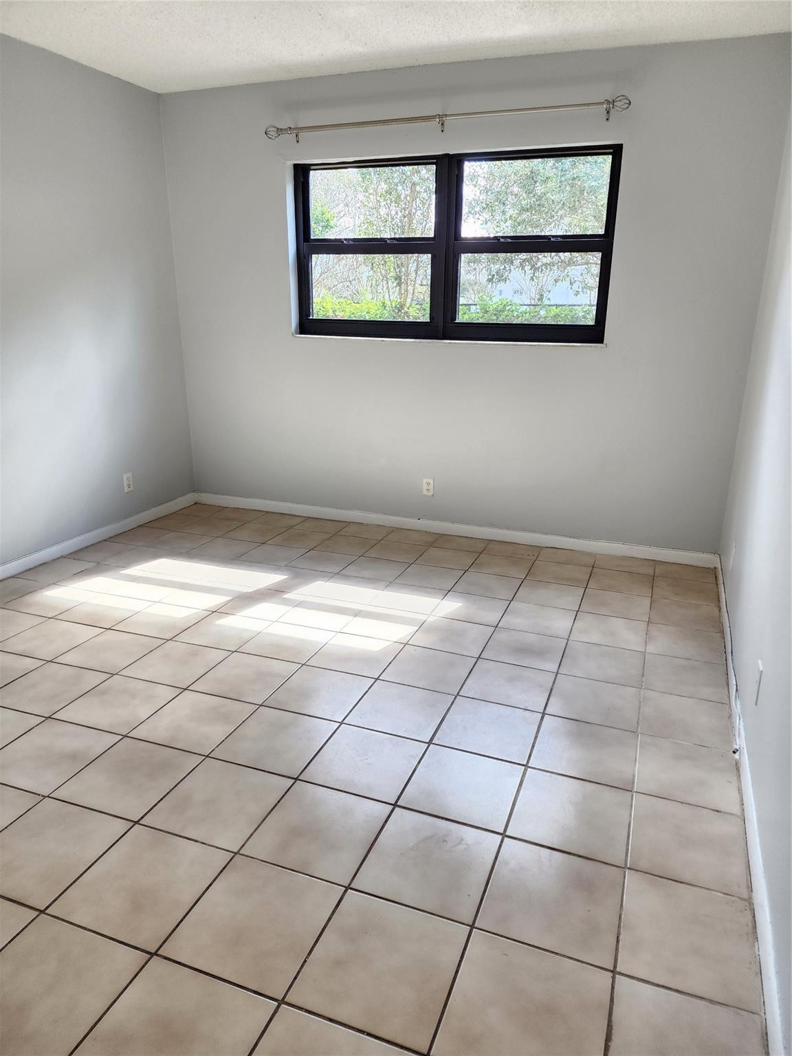 FAIRWAYS OF CORAL SPRINGS - Residential