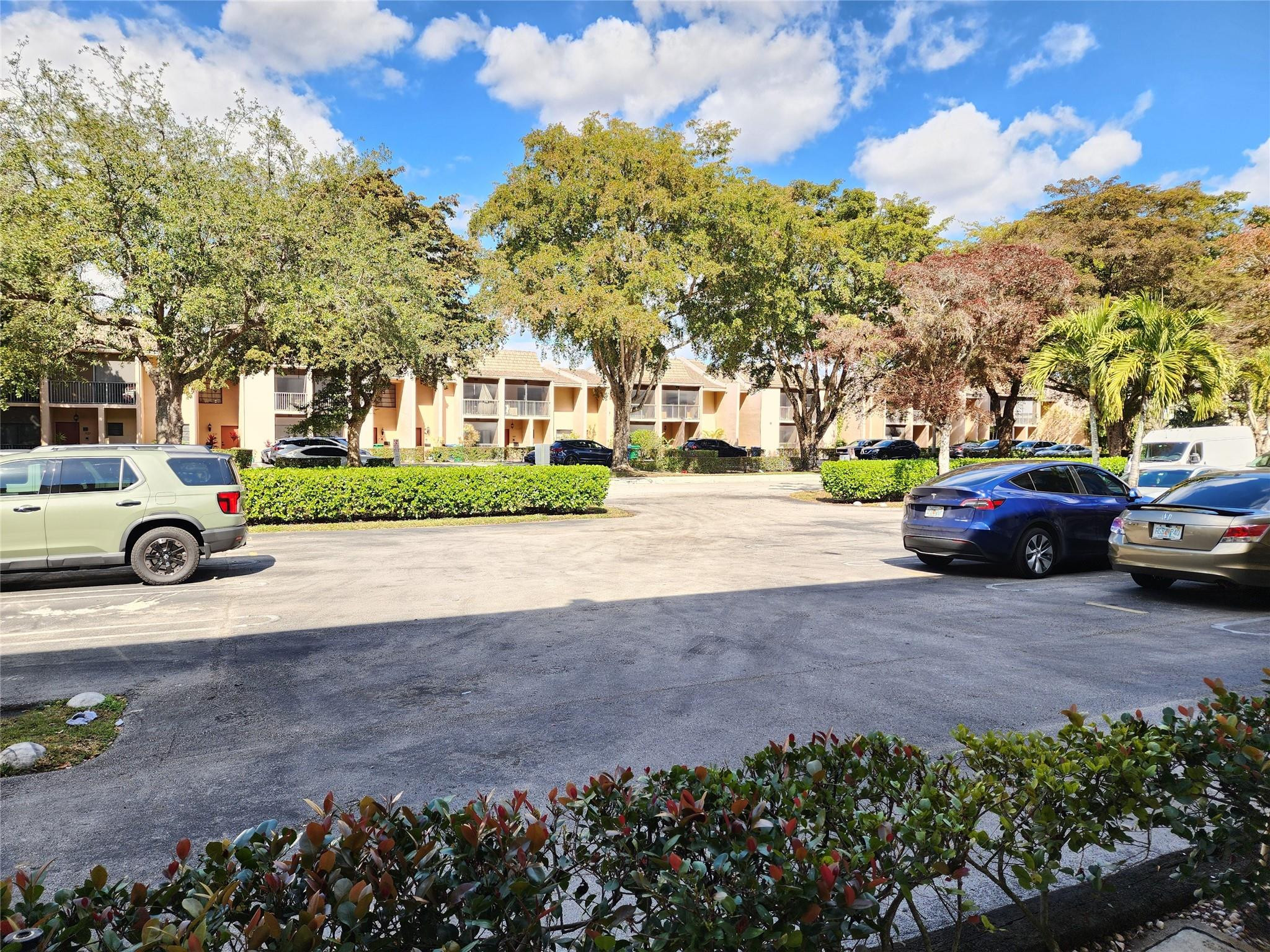 FAIRWAYS OF CORAL SPRINGS - Residential