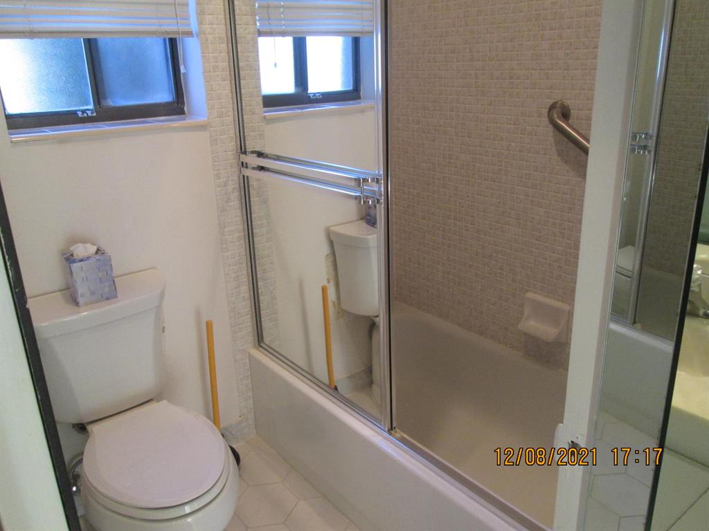 FOUNTAINS OF PALM BEACH CONDO 3 - Residential