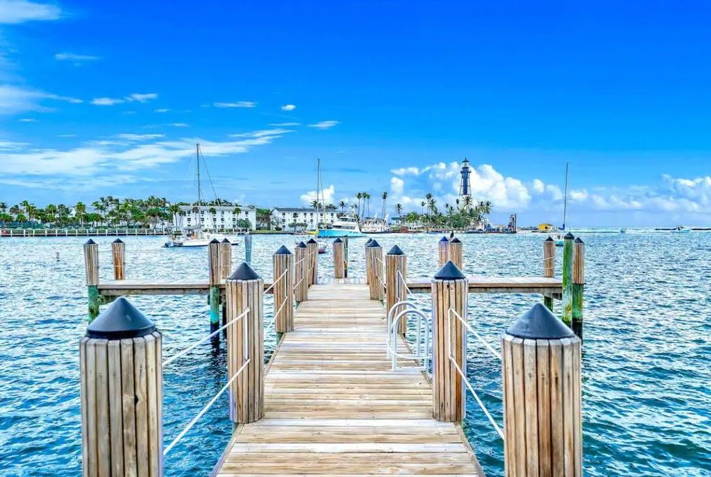 Photo of 2508 Bay Drive #114, Pompano Beach, FL 33062 (MLS # R11144014)
