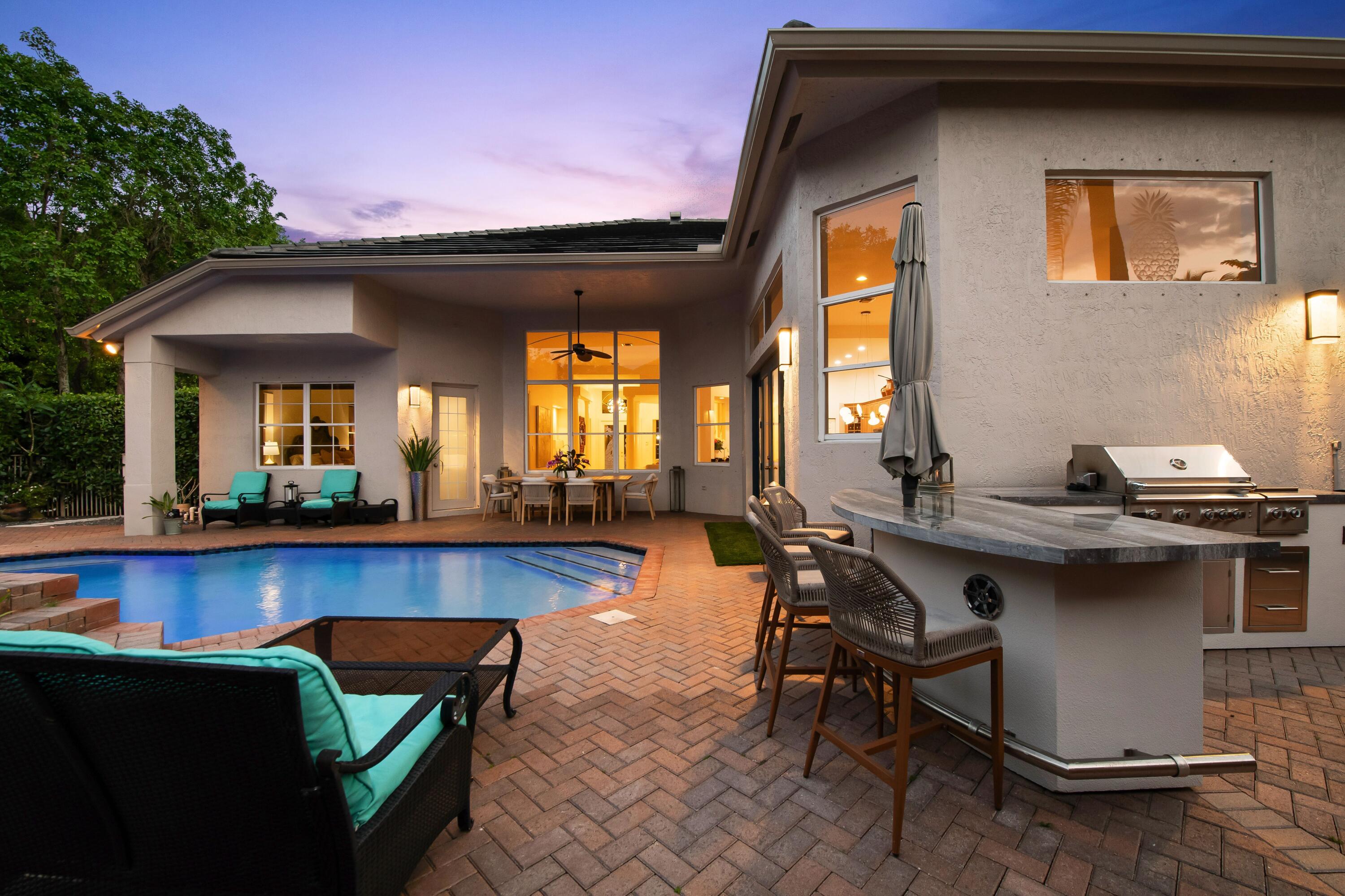 ROLLING HILLS GOLF & TENNIS CLUB - Residential