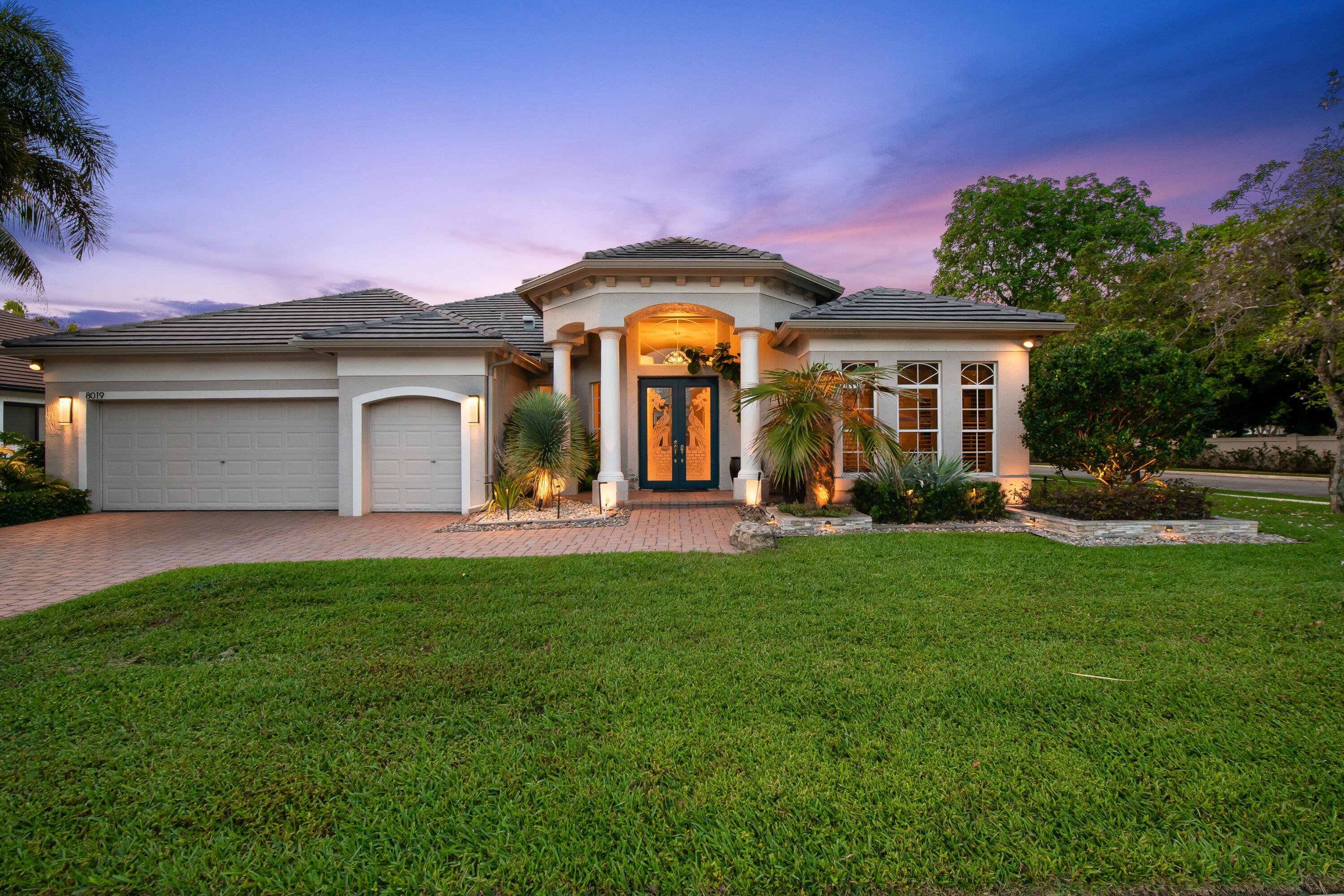 ROLLING HILLS GOLF & TENNIS CLUB - Residential