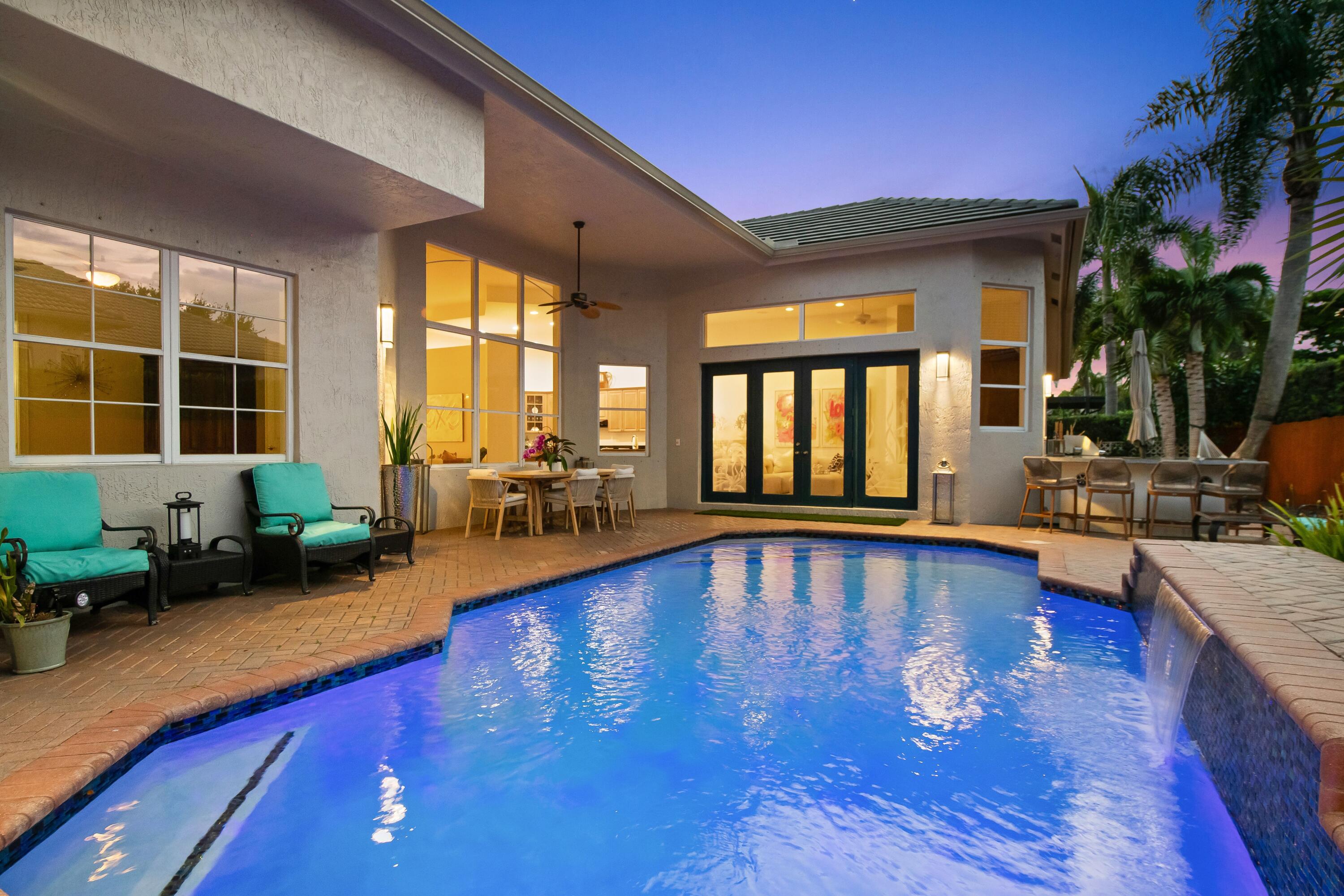 ROLLING HILLS GOLF & TENNIS CLUB - Residential