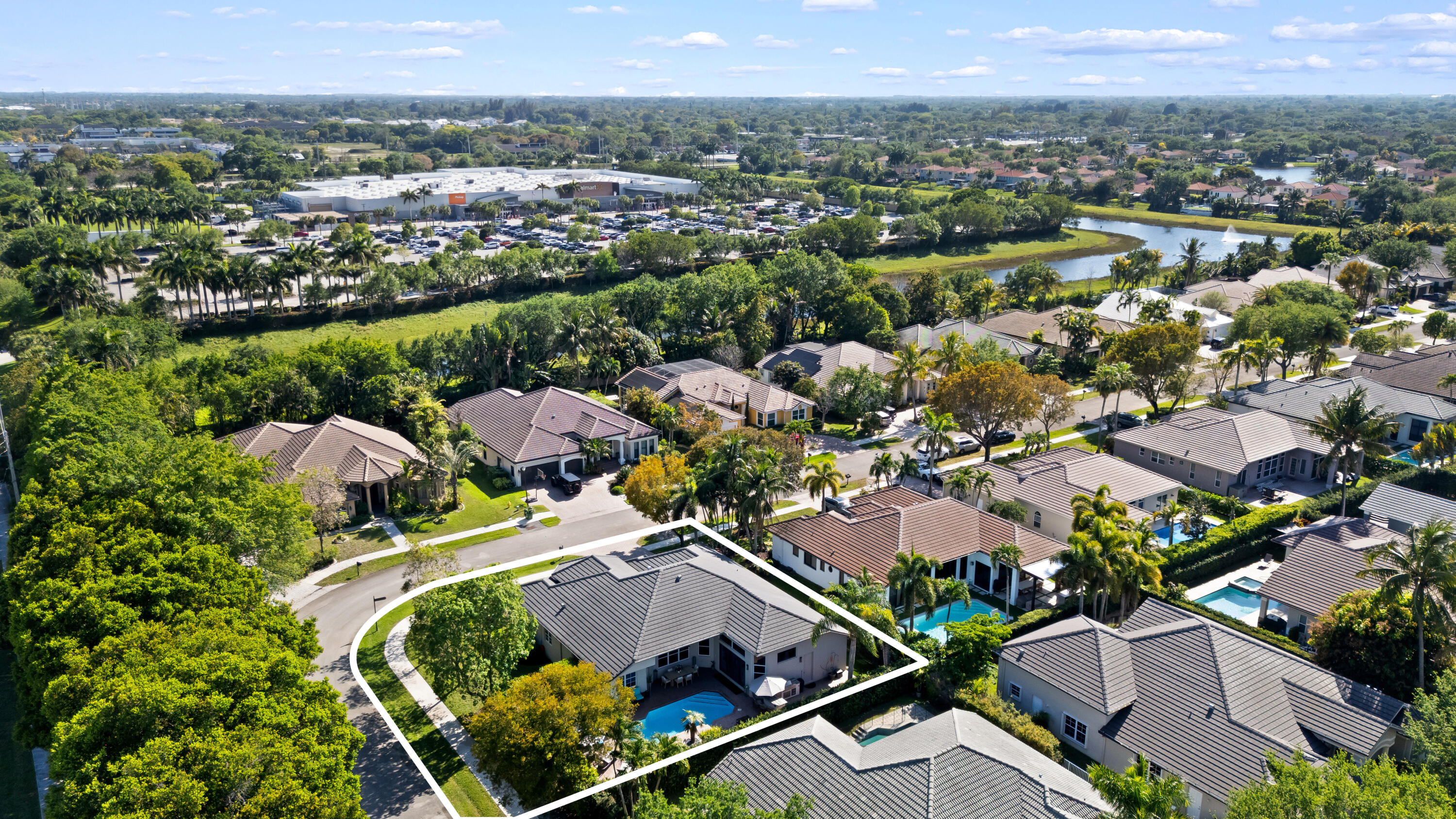 ROLLING HILLS GOLF & TENNIS CLUB - Residential