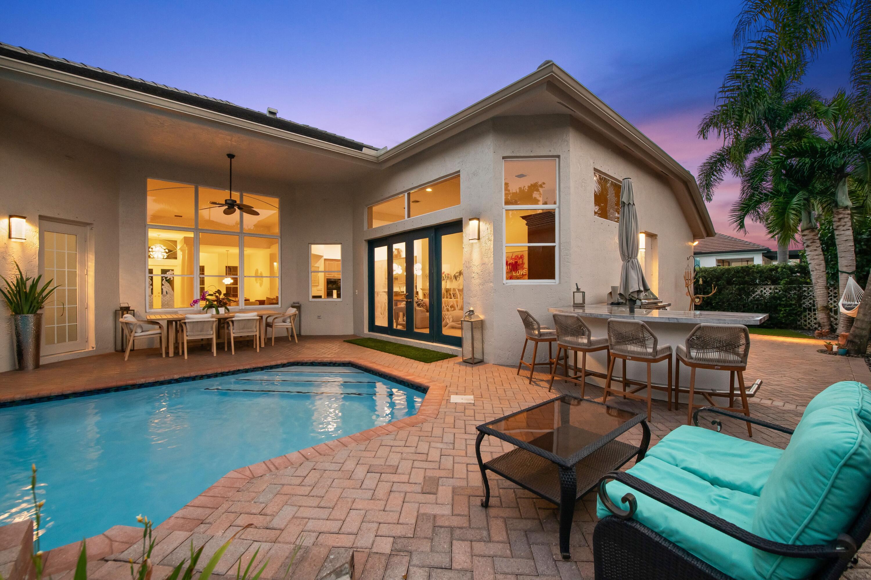 ROLLING HILLS GOLF & TENNIS CLUB - Residential