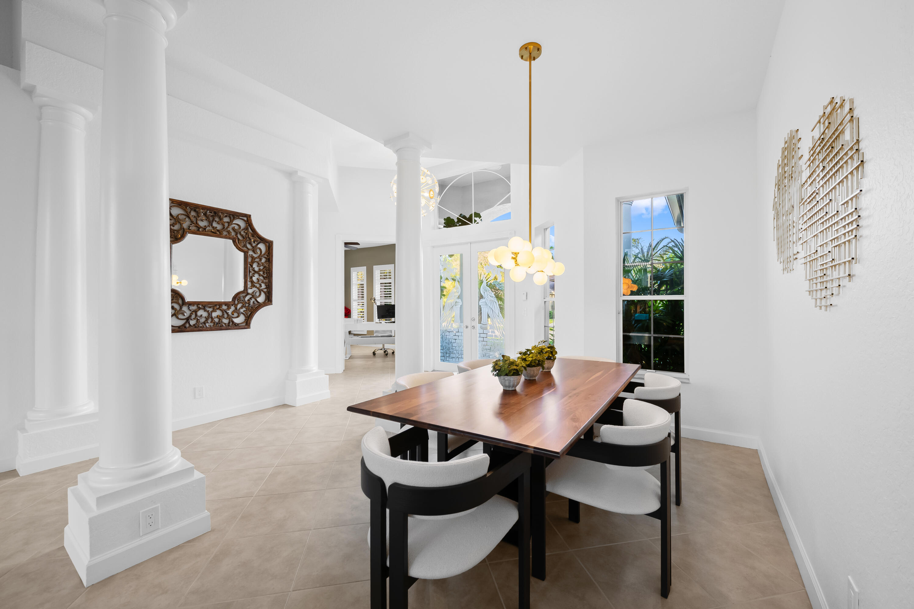 ROLLING HILLS GOLF & TENNIS CLUB - Residential