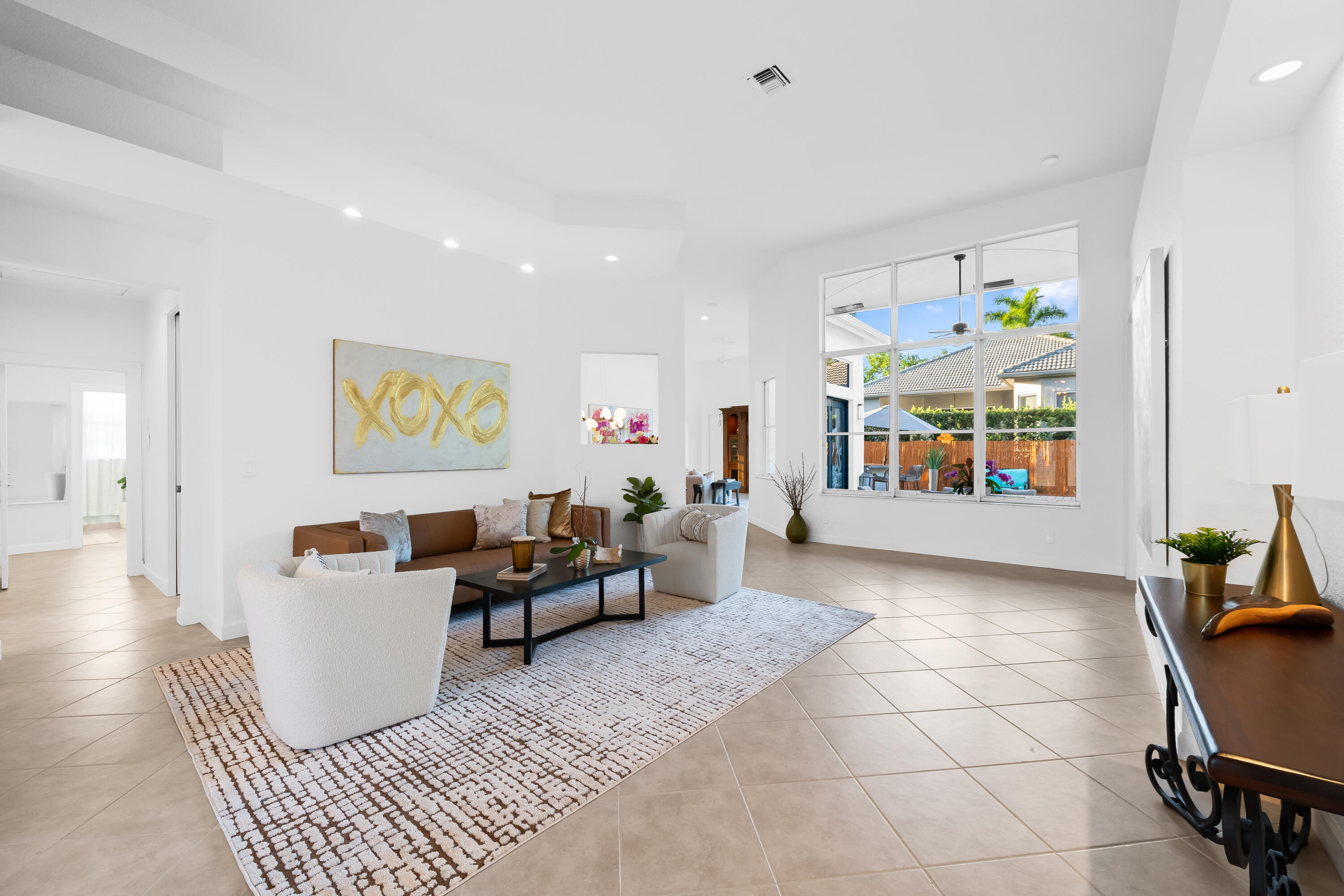 ROLLING HILLS GOLF & TENNIS CLUB - Residential