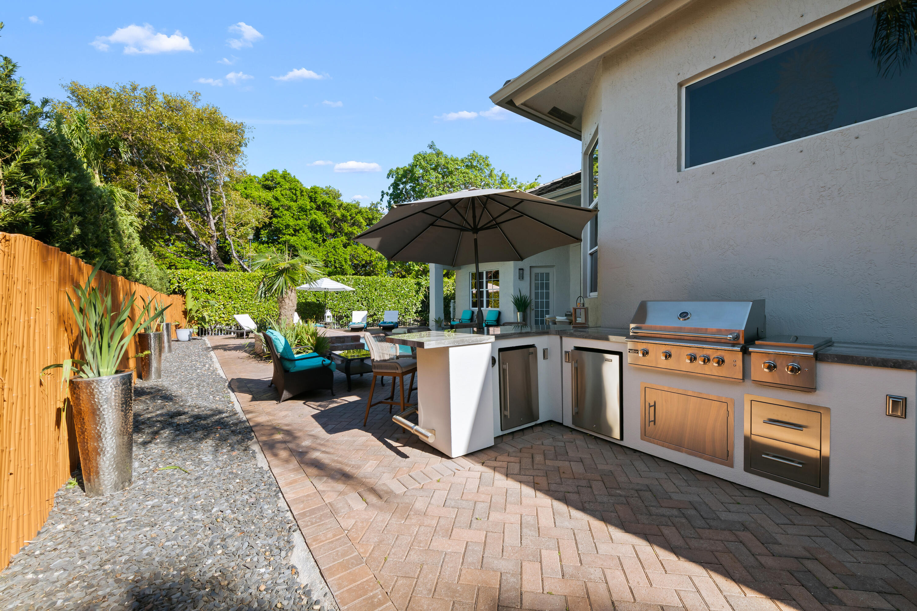 ROLLING HILLS GOLF & TENNIS CLUB - Residential