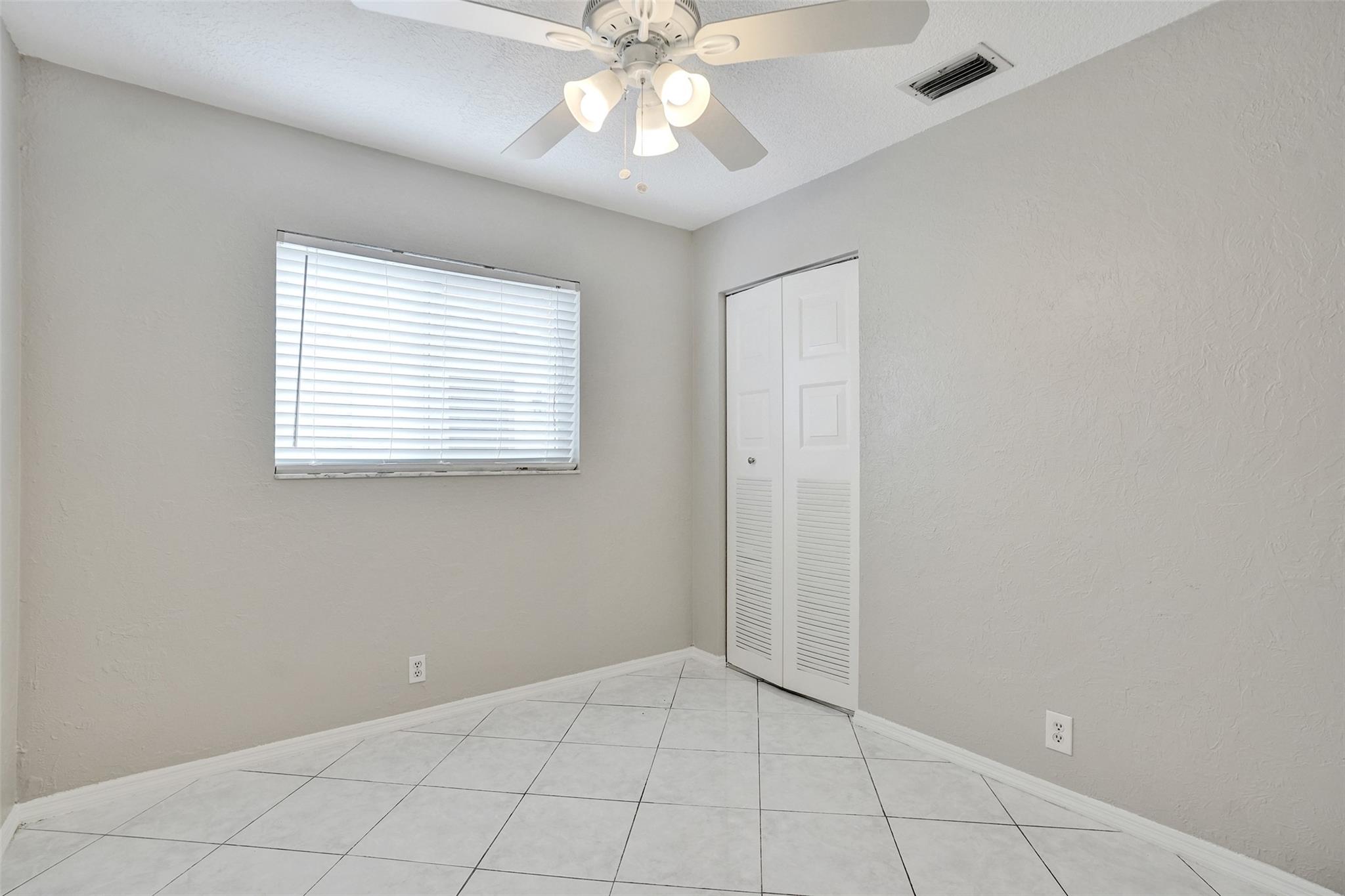 Oriole-Margate Sec 5 84-2 - Residential