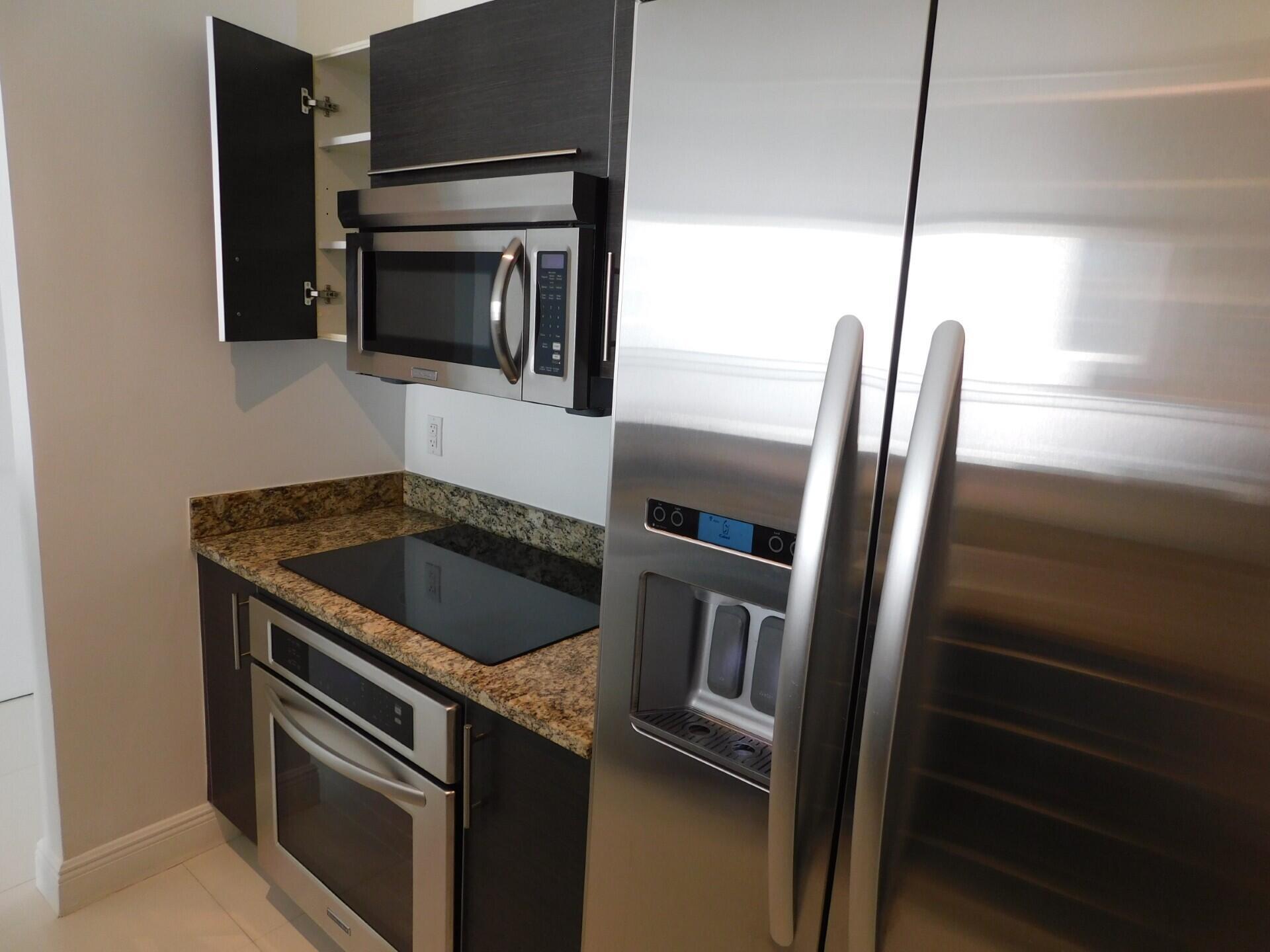550 Okeechobee Boulevard 621