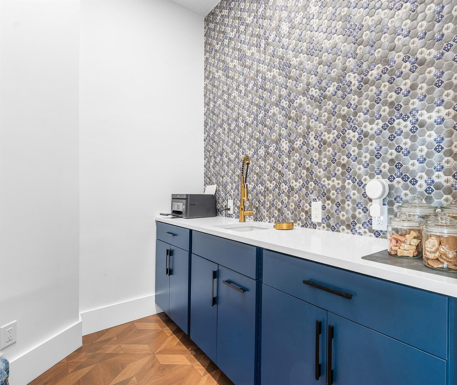 TESORO PLAT NO 6 - Residential