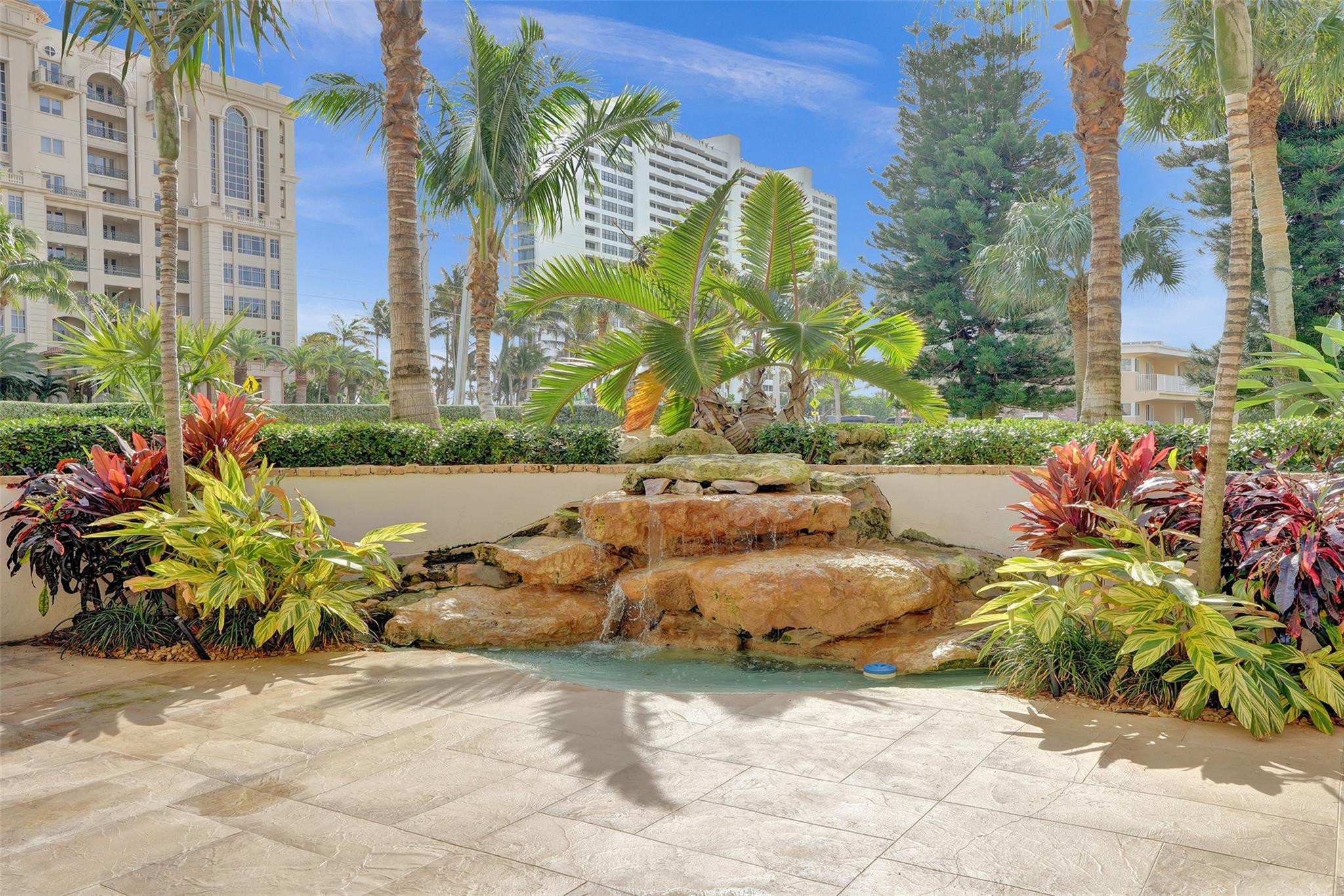 BOCA CAPRI CONDO APTS SLY - Residential