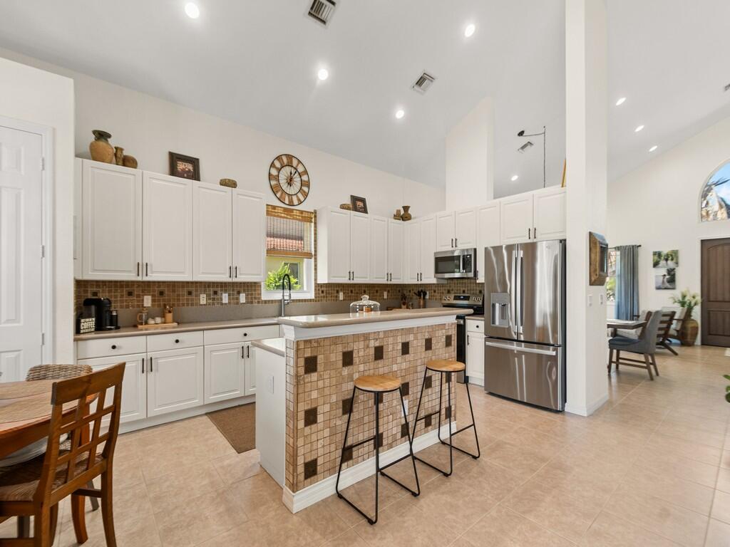 DIAMOND LAKE SUBDIVISION PHASE ONE - Residential