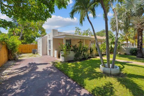 Single Family Residence in West Palm Beach FL 640 34th Street.jpg