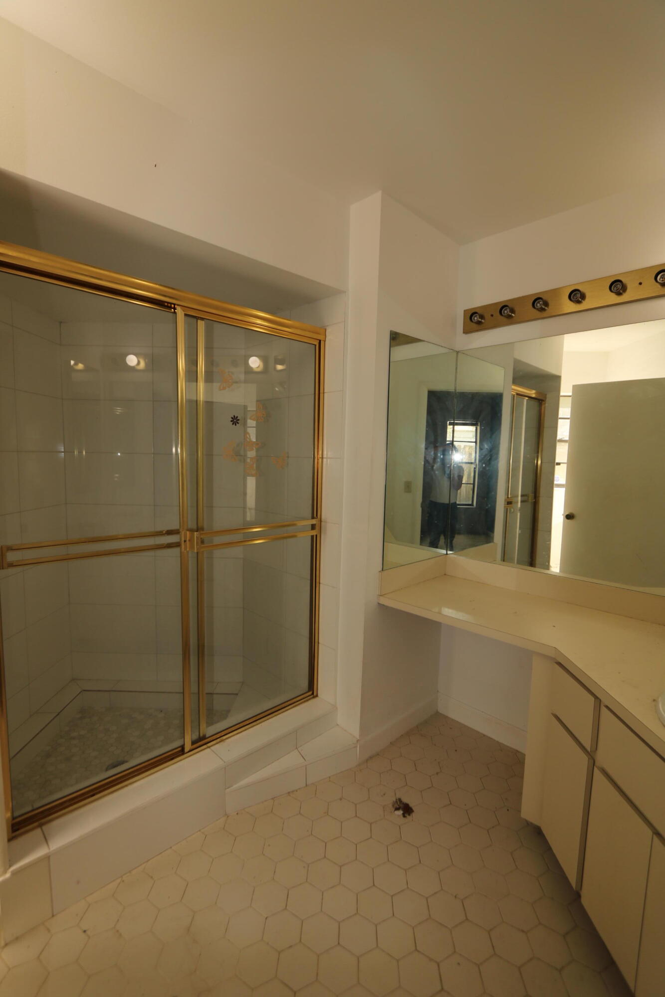 LAKESIDE GREEN 2 - Residential