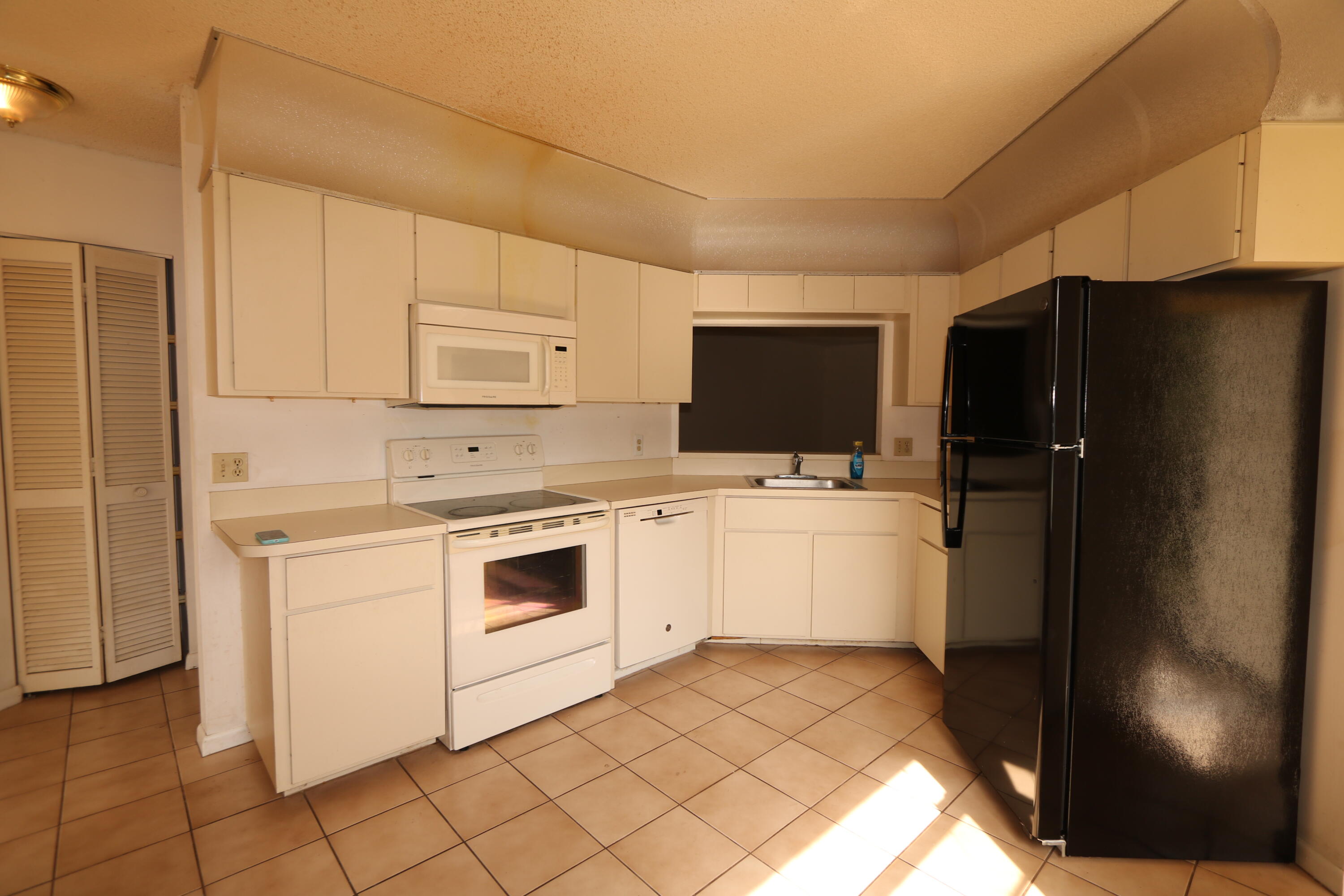 4530 E Willow Pond Ct Court E