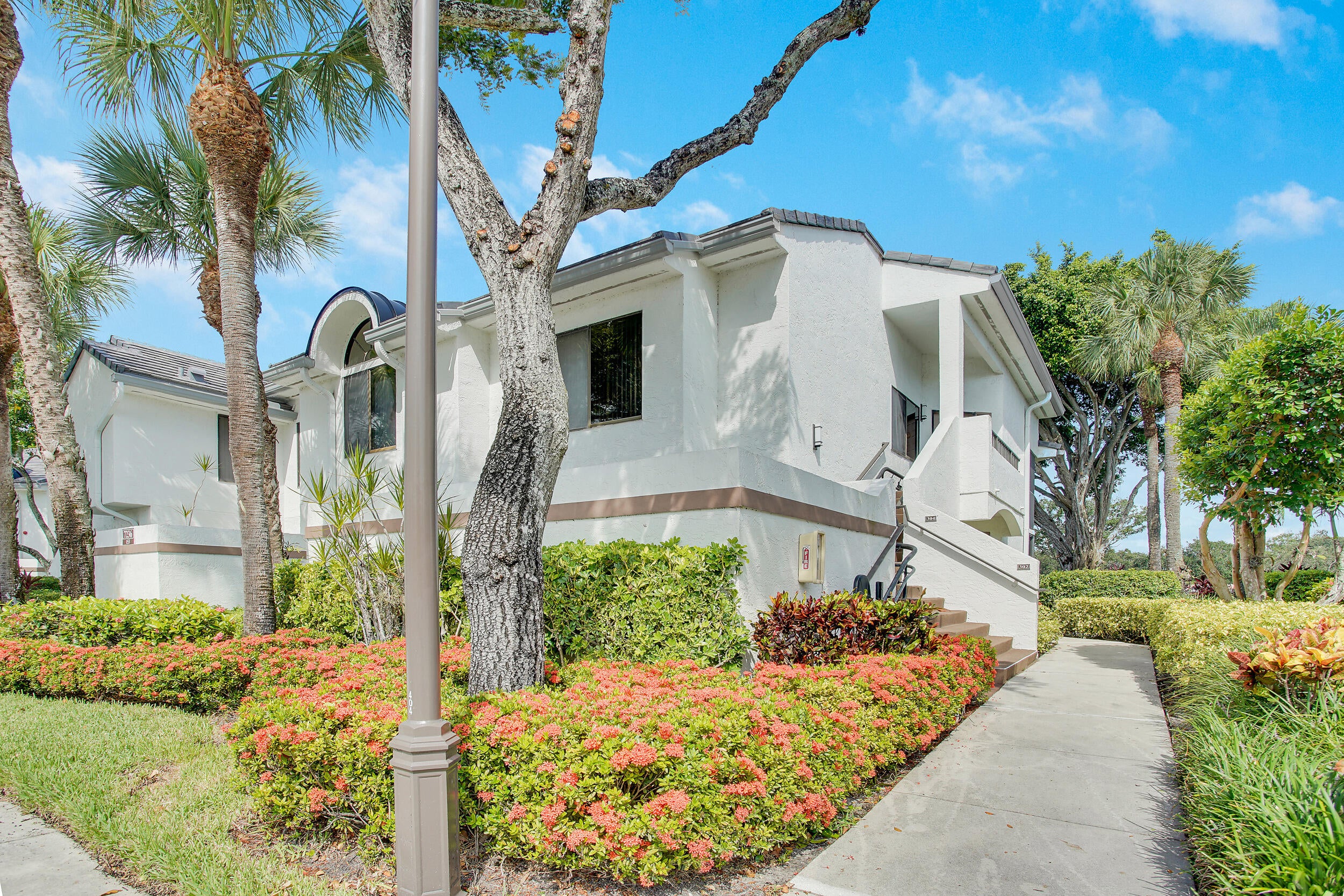 Properties | Stephanie Kaufman 7236 Clunie Place 15302
