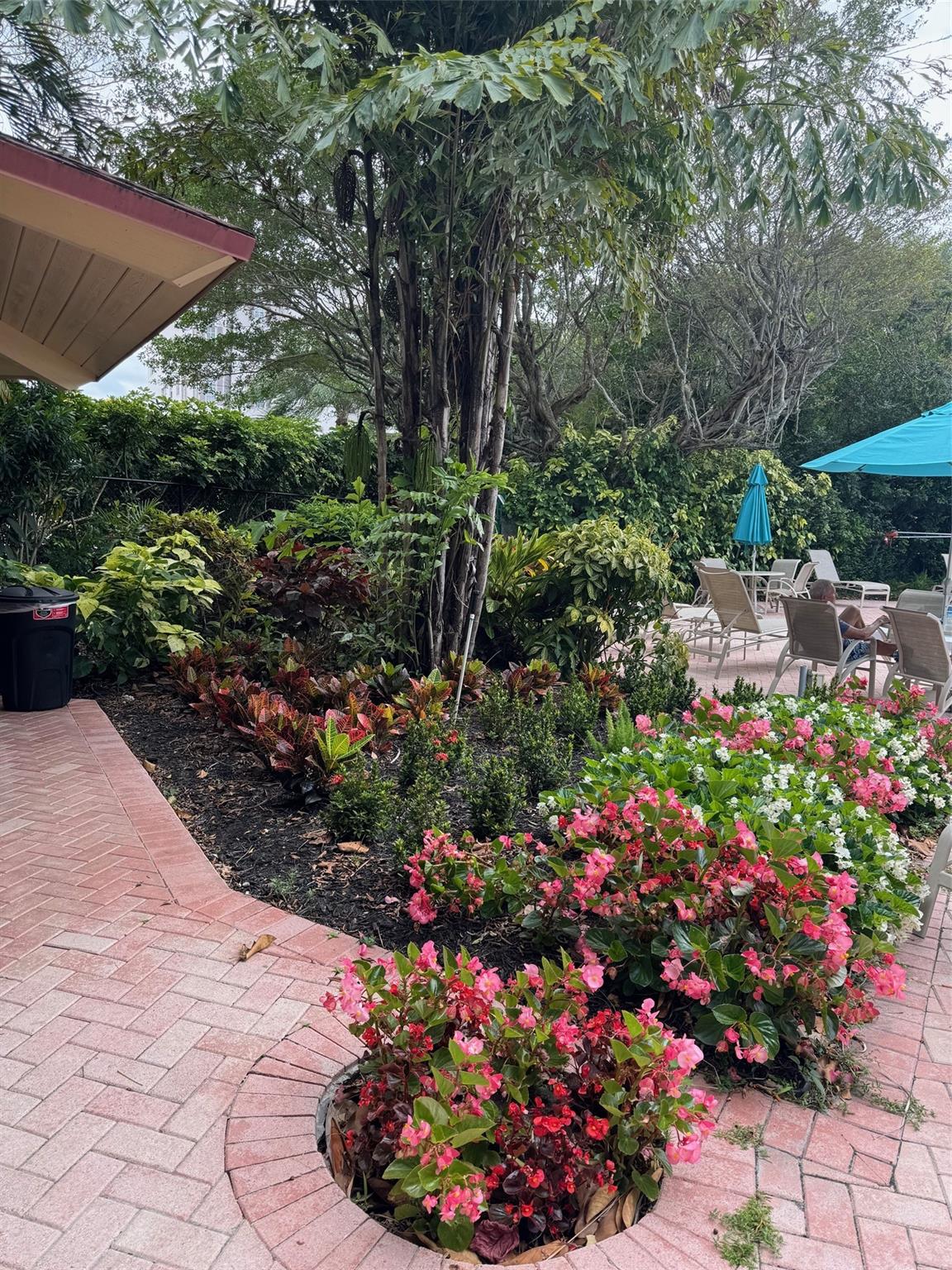 PALM AIRE COUNTRY CLUB AP - Residential