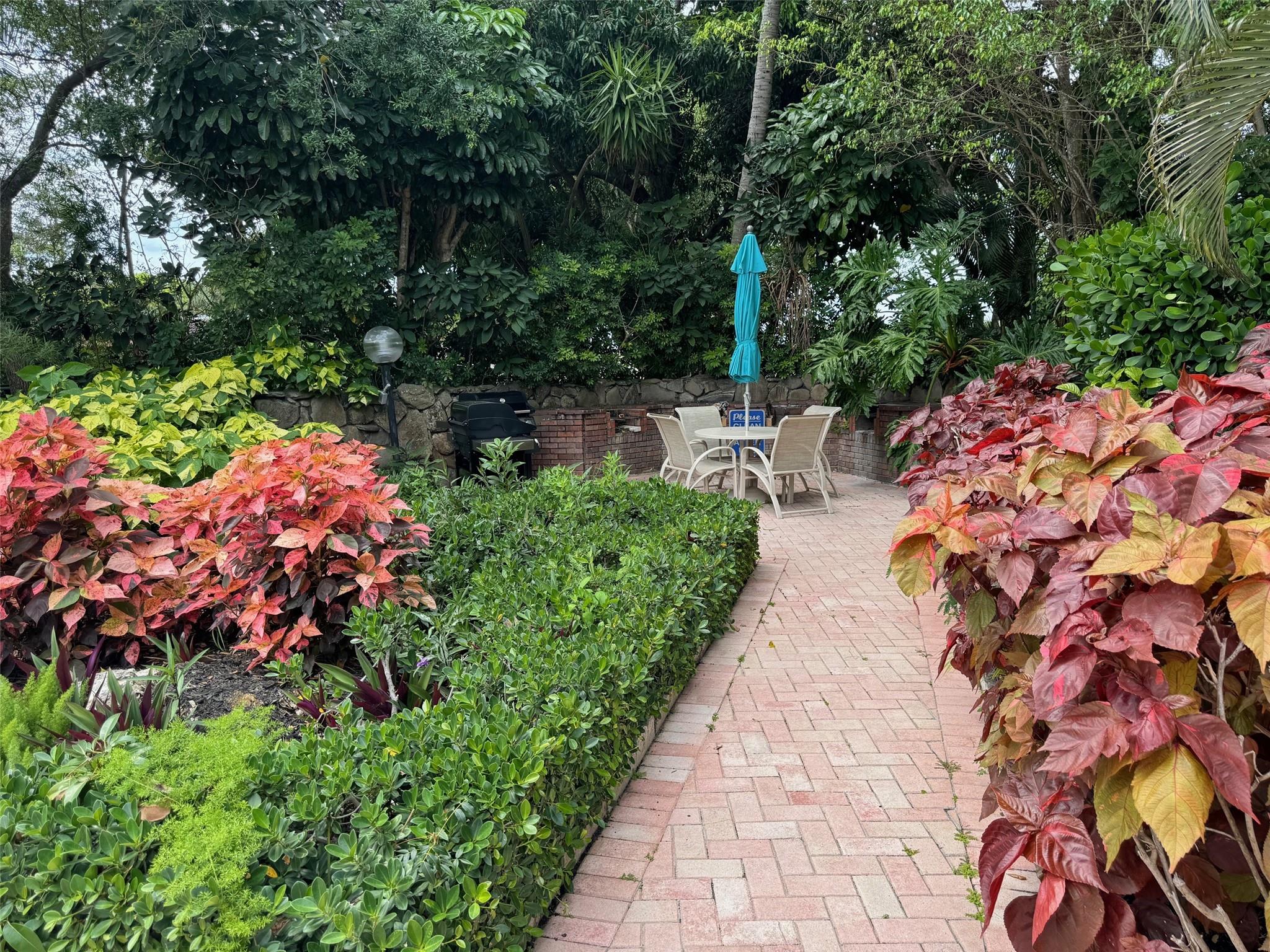 PALM AIRE COUNTRY CLUB AP - Residential