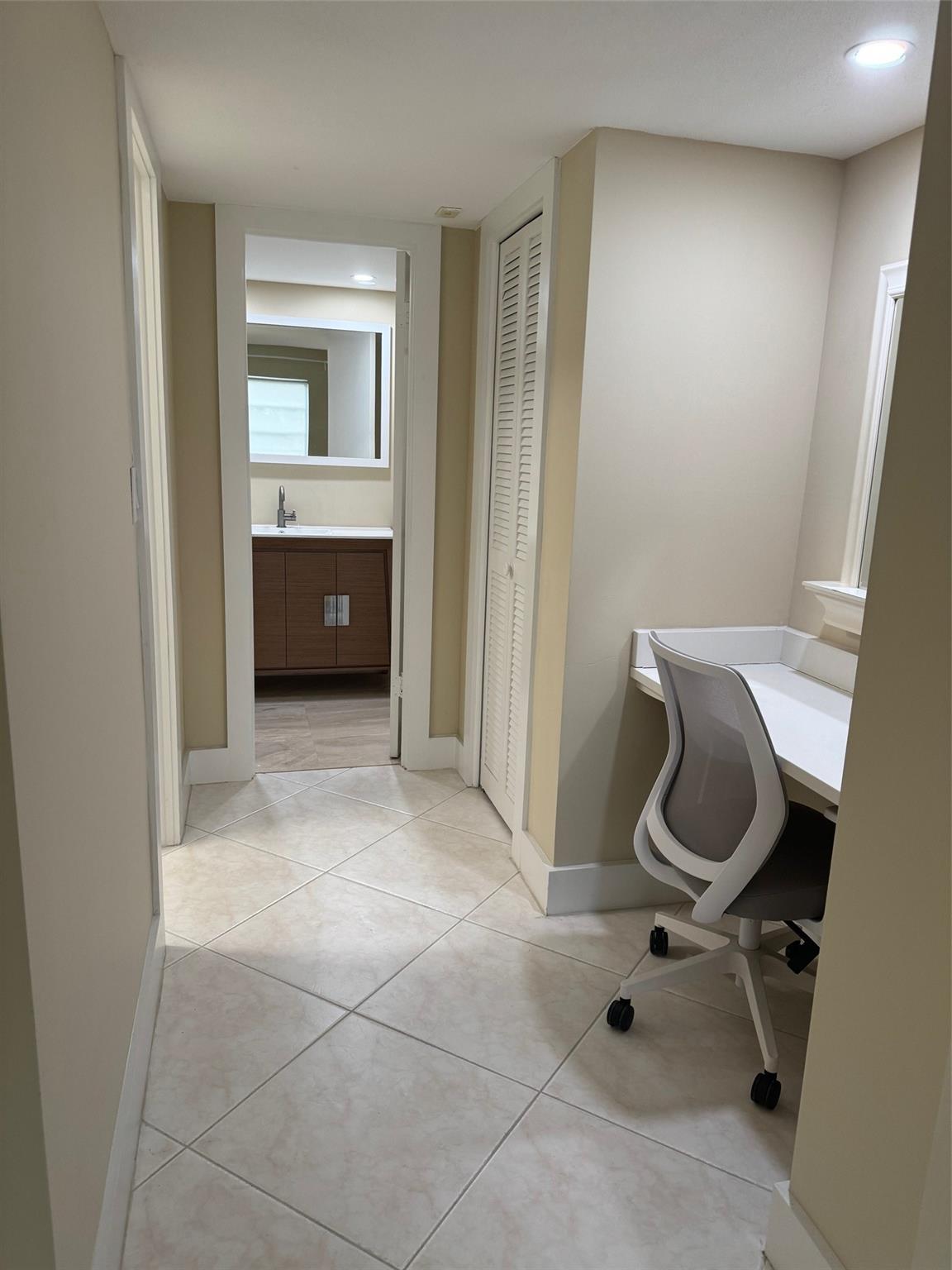 PALM AIRE COUNTRY CLUB AP - Residential