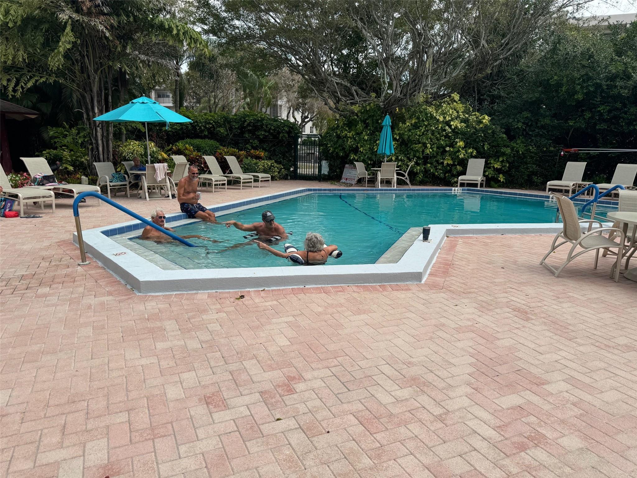 PALM AIRE COUNTRY CLUB AP - Residential