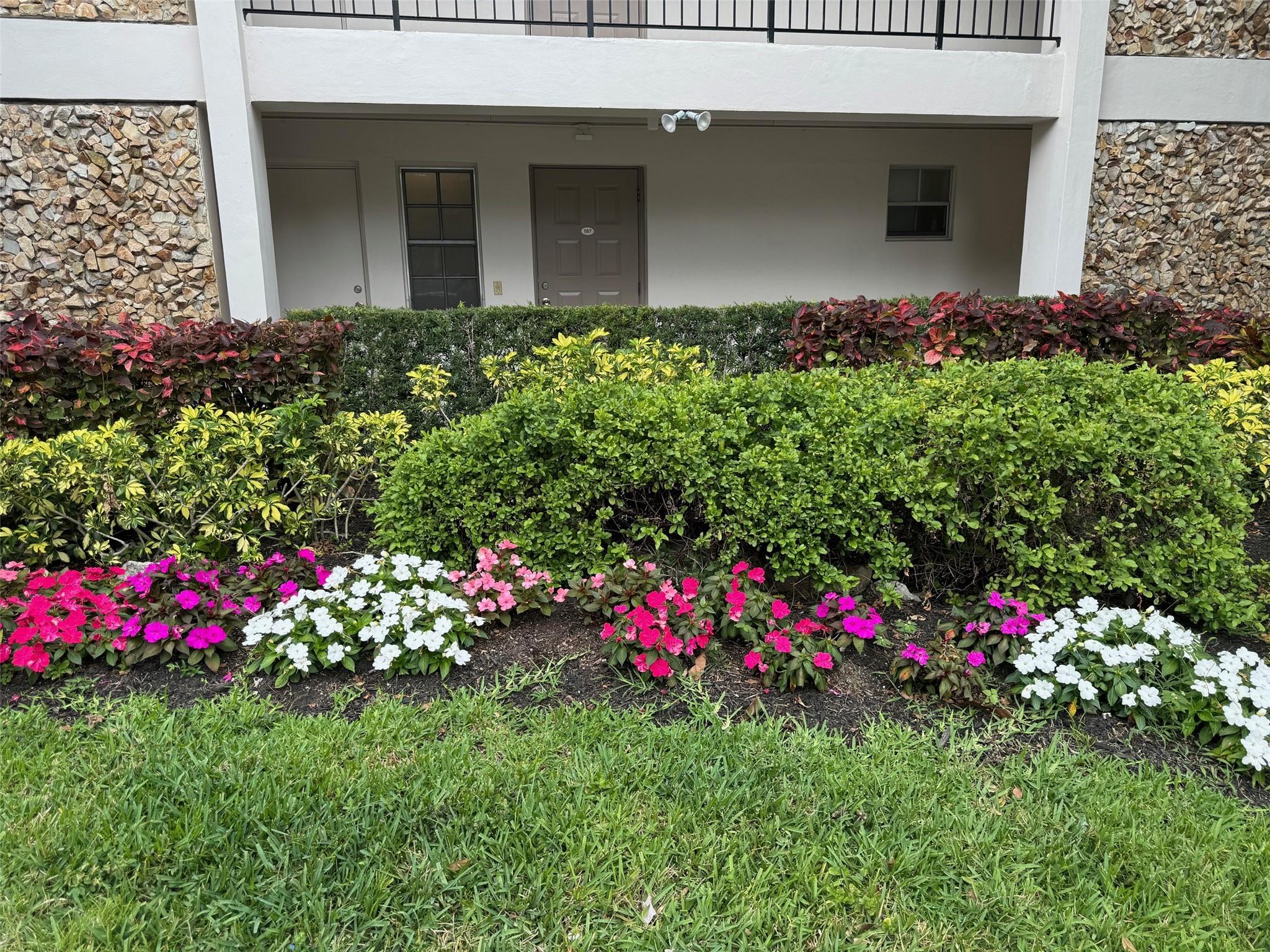 PALM AIRE COUNTRY CLUB AP - Residential