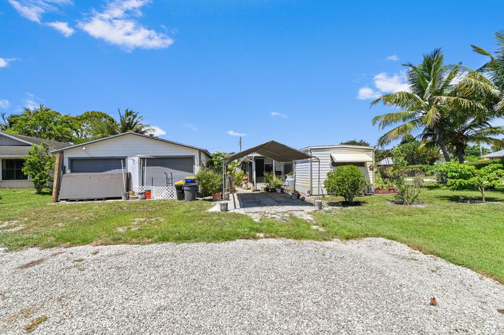 Photo of 5018 SE Isabelita Avenue, Stuart, FL 34997 (MLS # R11005082)